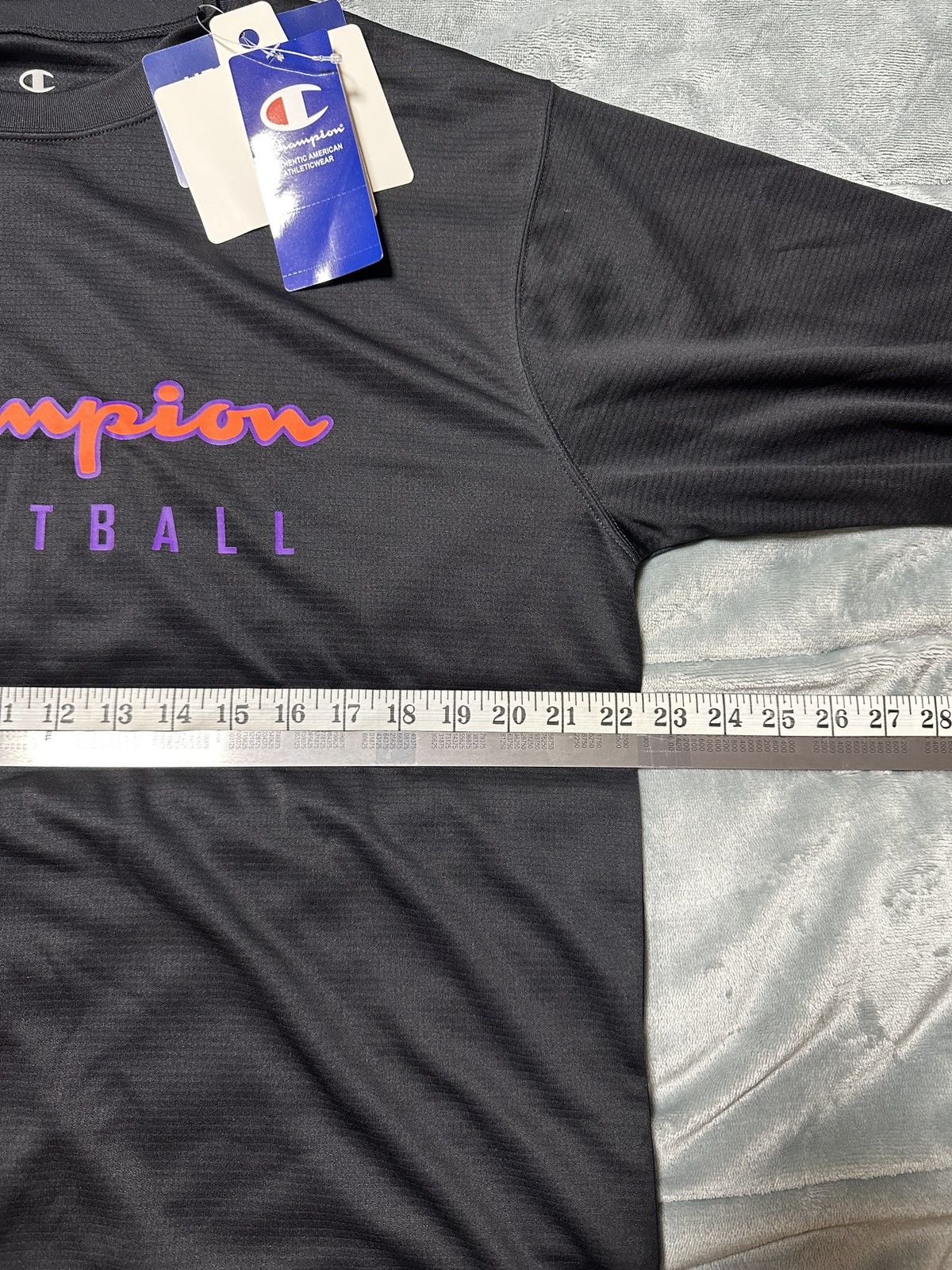 Champion New Champion Basketball Print Long Sleeve Dry Fit SZ L Men Size US L / EU 52-54 / 3 - 5 Thumbnail