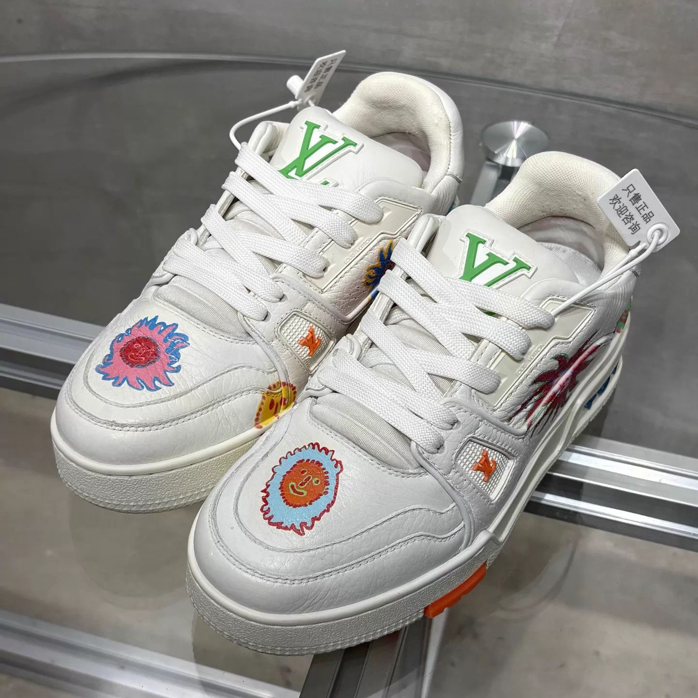 Louis Vuitton LV Trainer x YayoiKusama White UK2.5/36.5 YH25039 Size US 5 / IT 35 - 2 Thumbnail