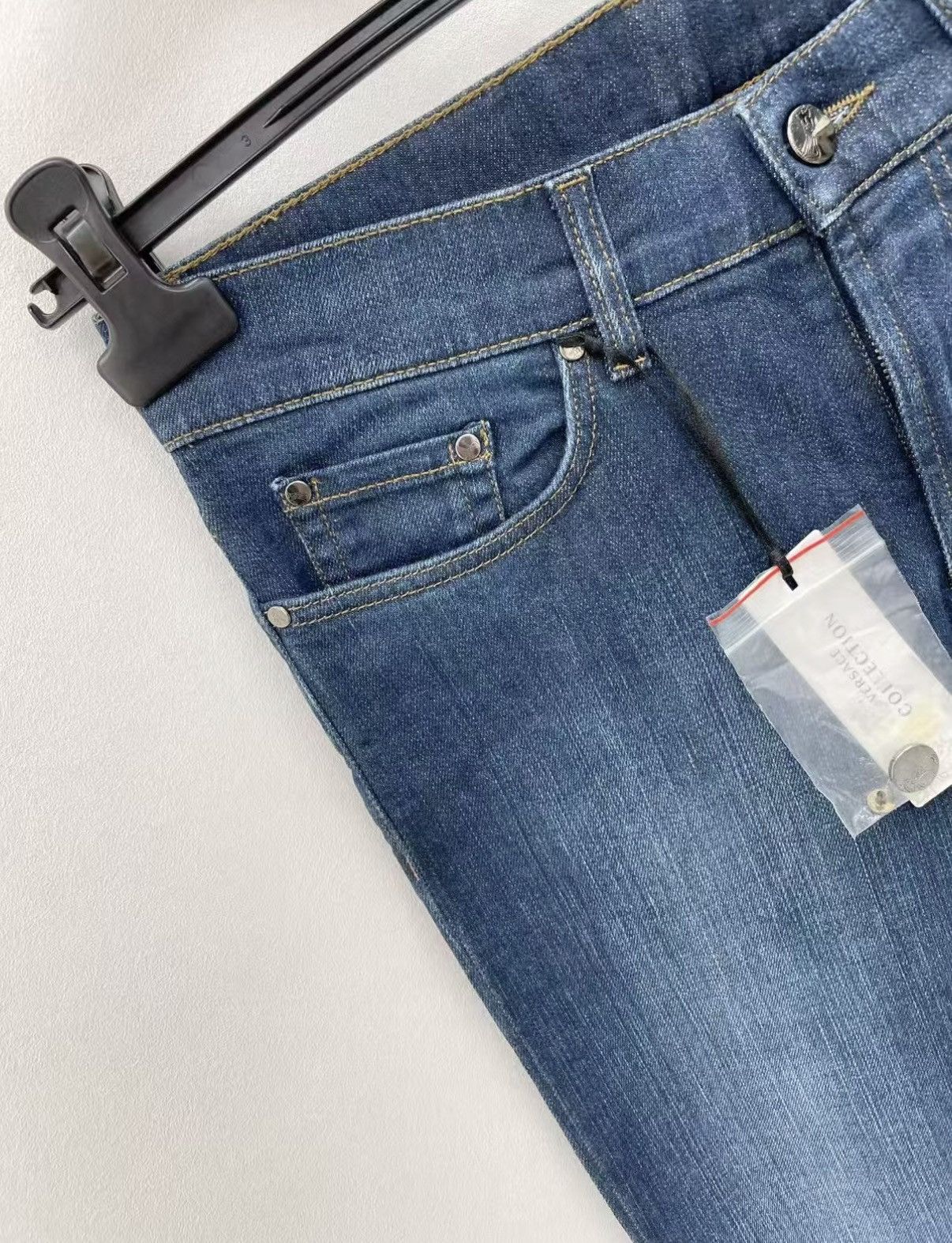 Versace VERSACE COLLECTION 100% Cotton Washed Embroidered Jeans J30 Size US 28 / EU 44 - 3 Thumbnail