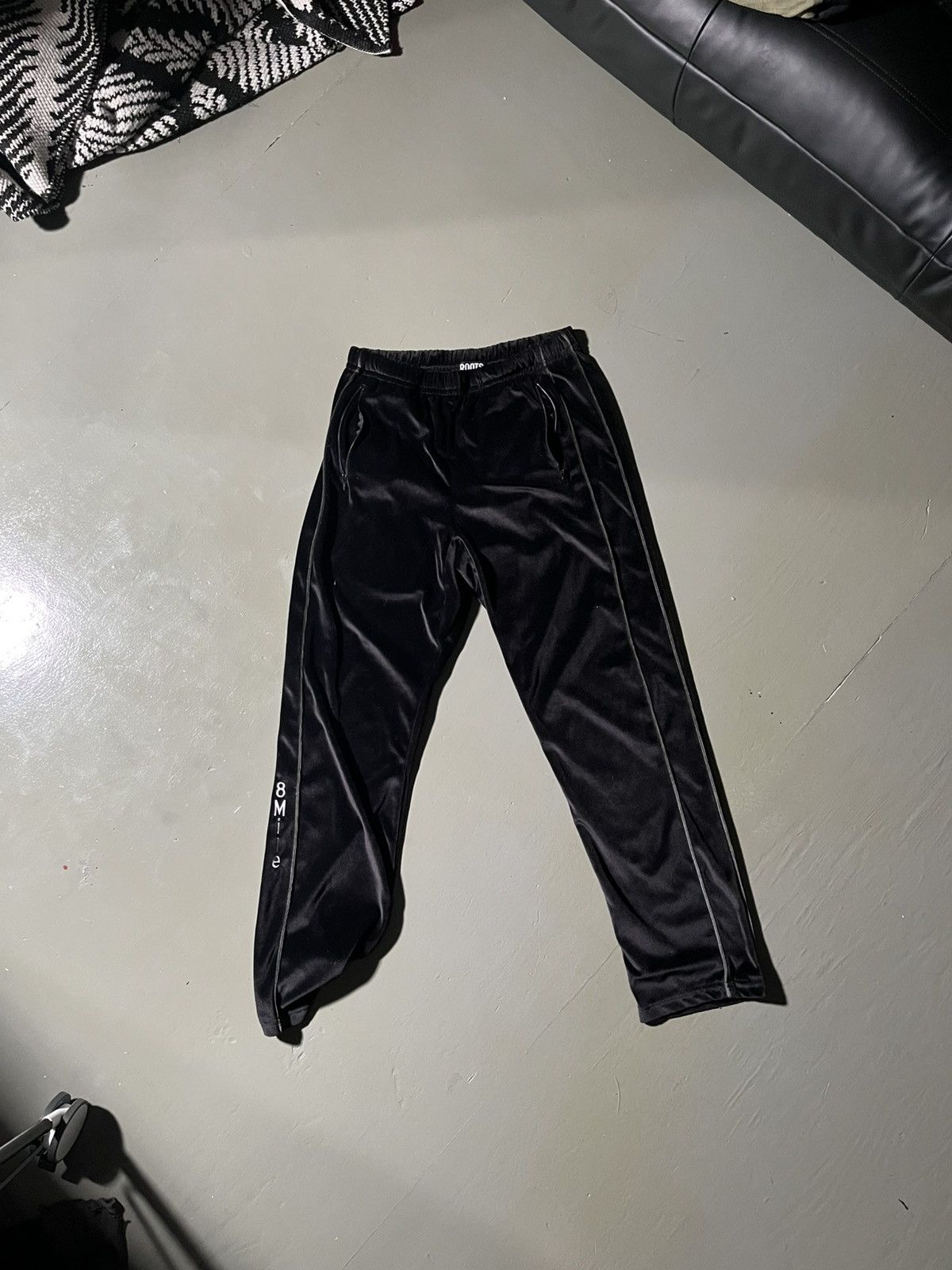 Other 2002/2003 8 Mile promo velour track pants Size US 32 / EU 48 - 1 Thumbnail