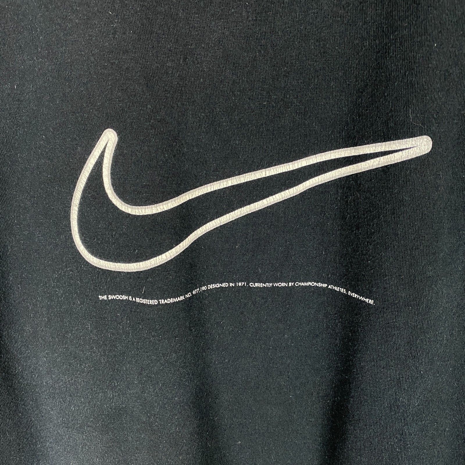 Nike Nike Big Swoosh Tee Men's Size XL Black Short Sleeve ` Size US XL / EU 56 / 4 - 4 Thumbnail