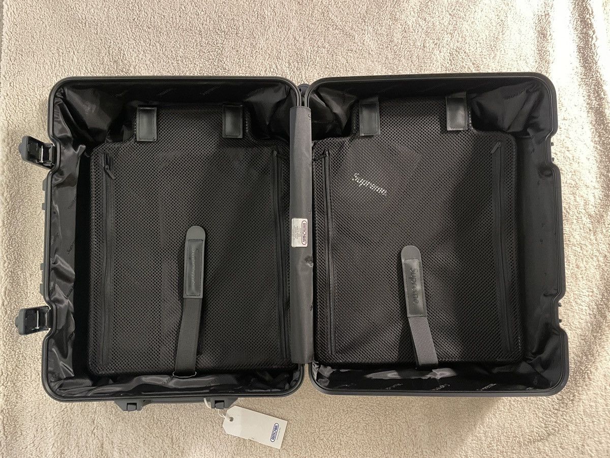 Rimowa × Supreme Selling Rimowa & Supreme luggage 45L Size ONE SIZE - 9 Thumbnail