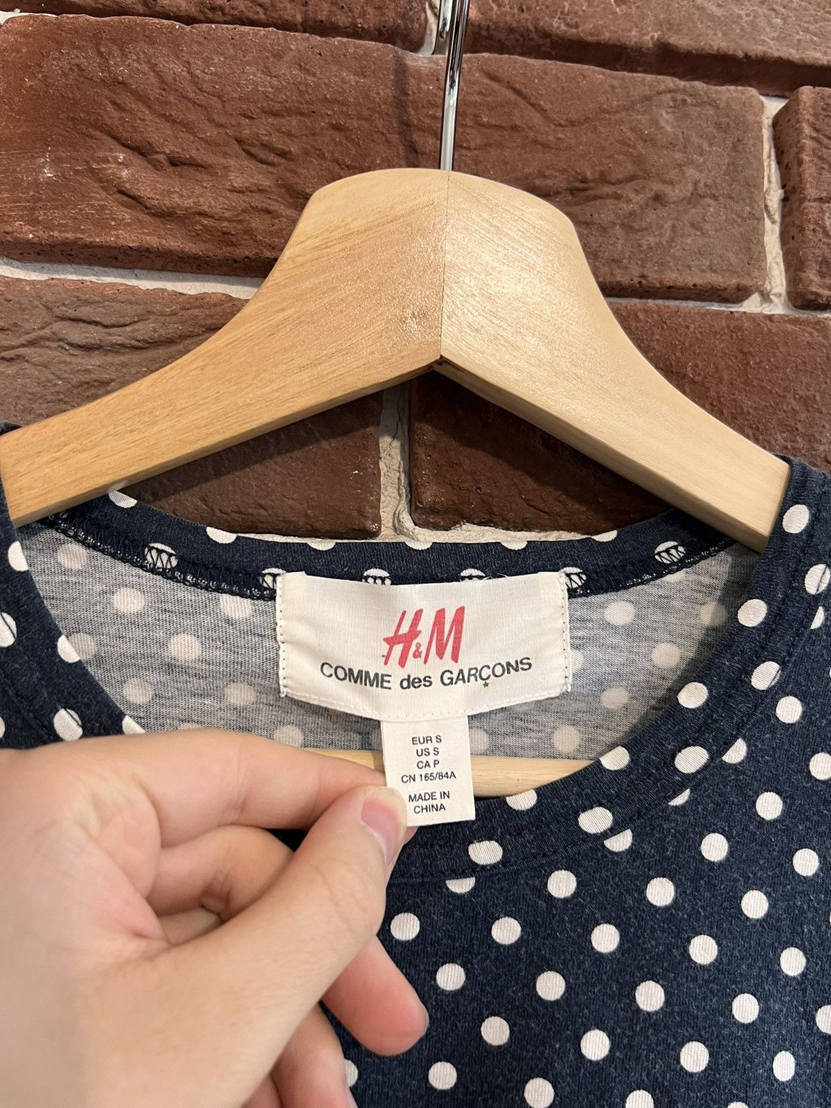 Comme des Garcons PLAY Comme Des Garçons H&M Shirt Polka Dot Longsleeve Hype Tee S Size S / US 4 / IT 40 - 6 Thumbnail