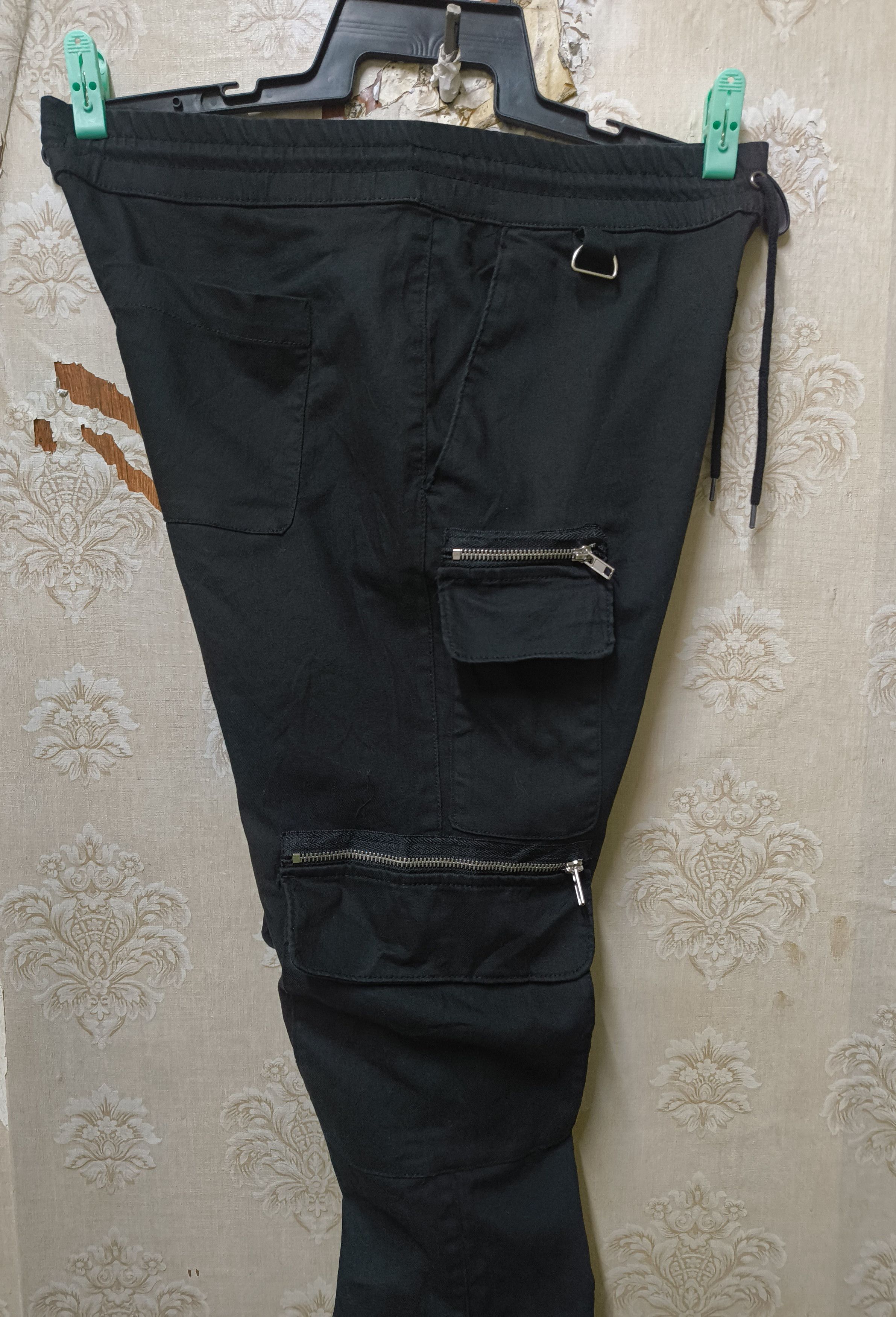 Hot Topic Hot Topic Men’s Black Punk Gothic Cargo Pants Size US 35 - 5 Thumbnail