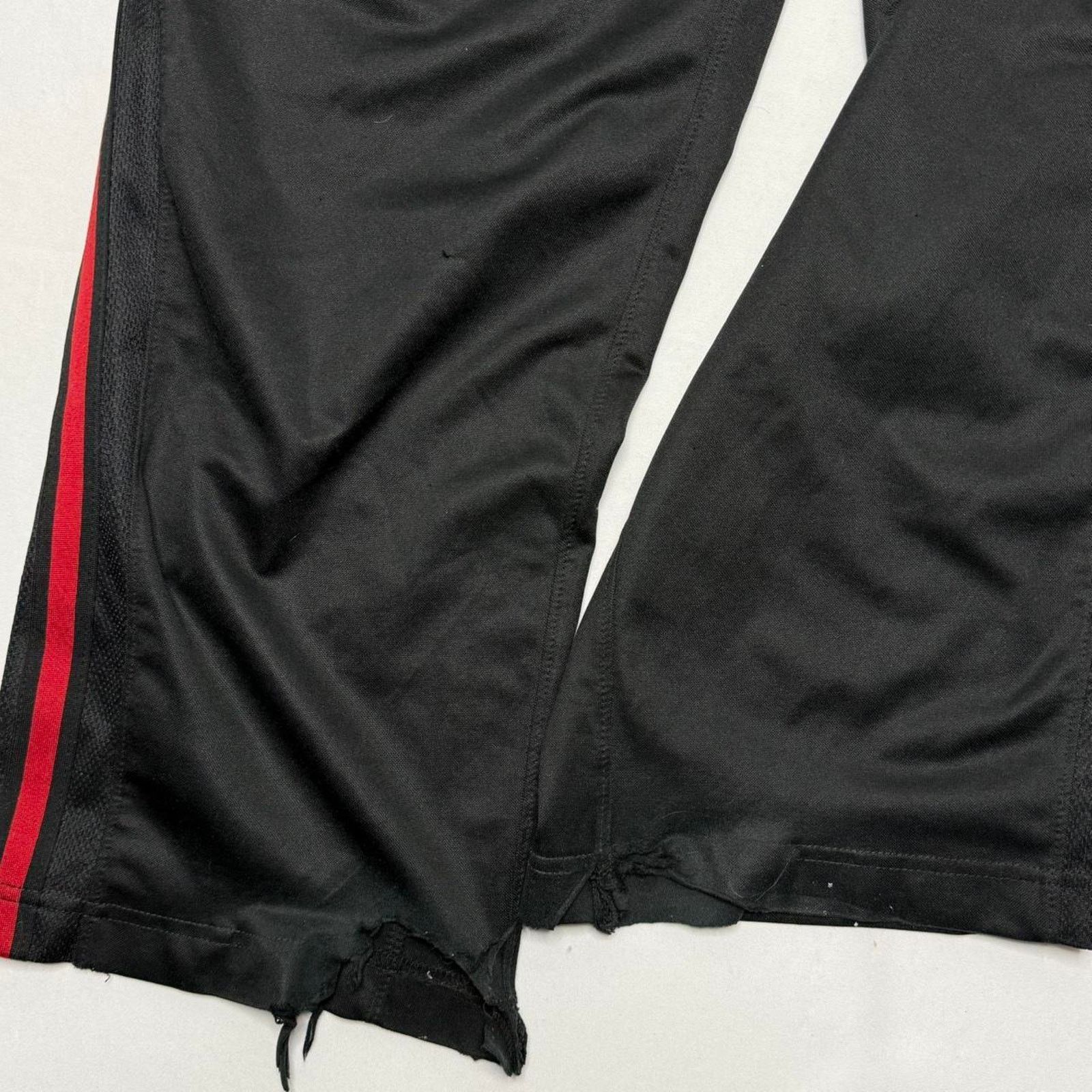 Nike Vintage Nike Black Red Stripe Track Pants Men’s Large Size US 33 - 5 Thumbnail