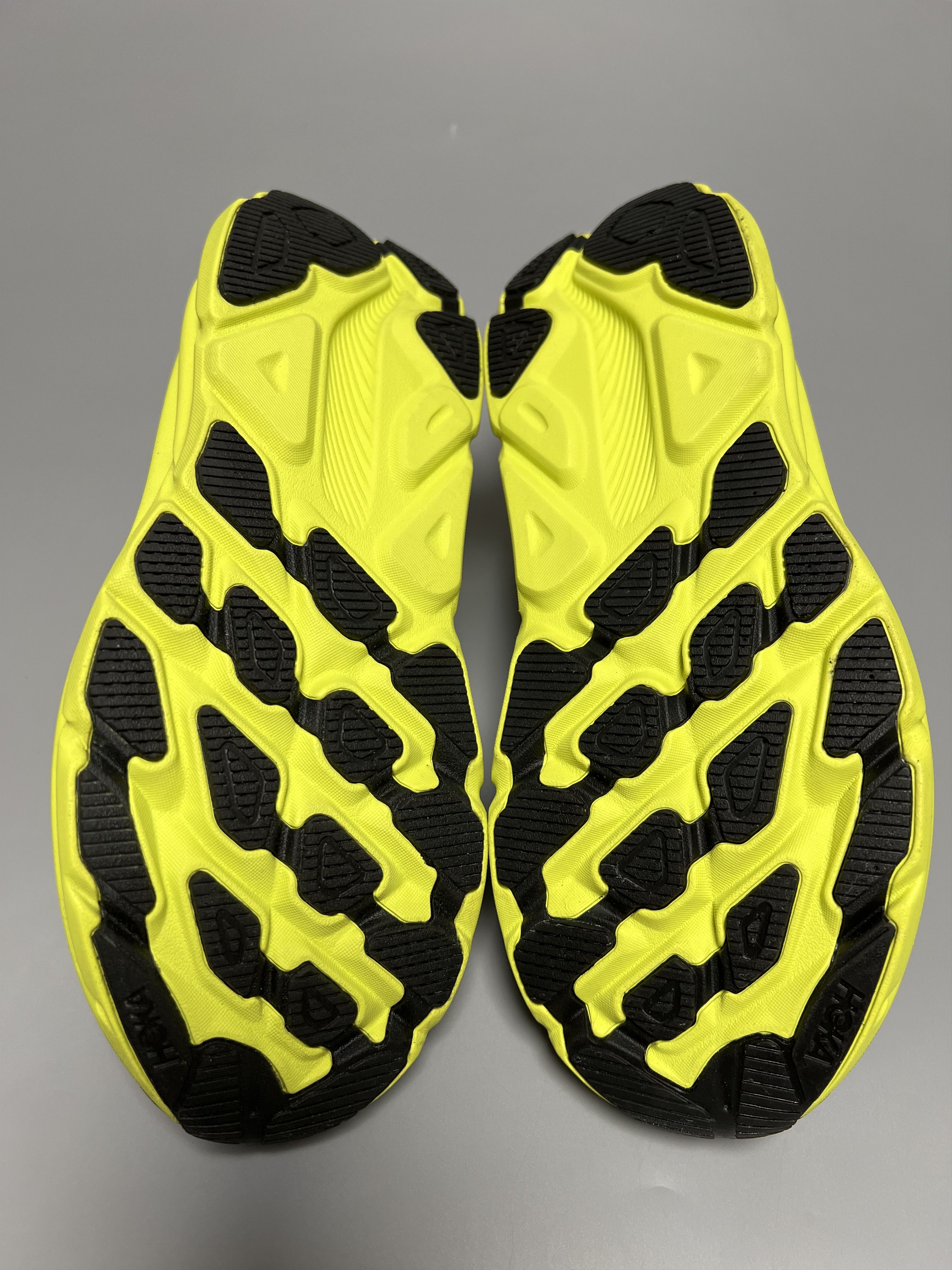 Hoka Hoka One One Clifton 9 GTX TS Gore-Tex Running Shoes Size US 8 / EU 41 - 15 Thumbnail
