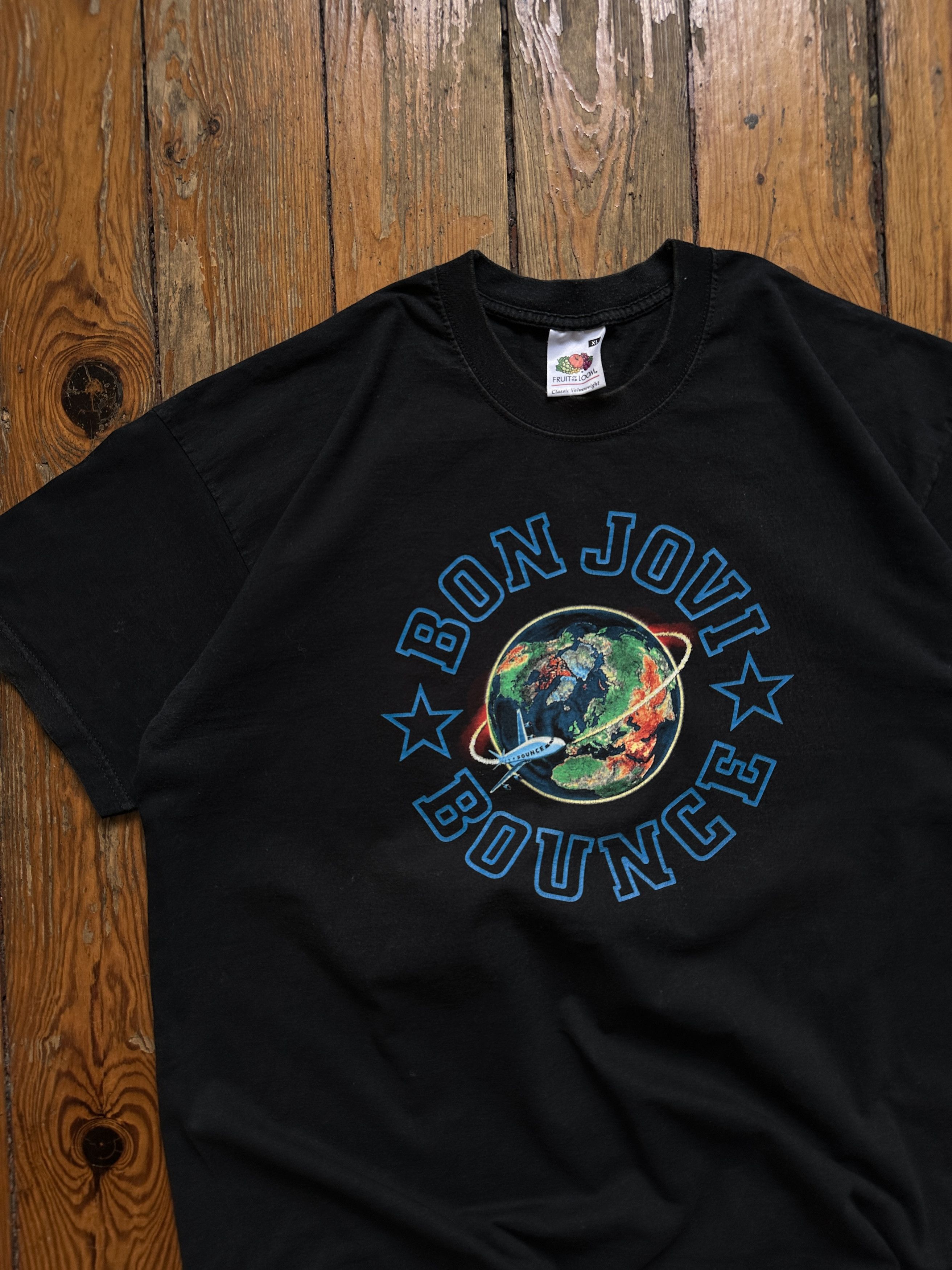 Band Tees vintage bon jovi bounce world tour rock music 2003 shirt Size US XL / EU 56 / 4 - 2 Thumbnail
