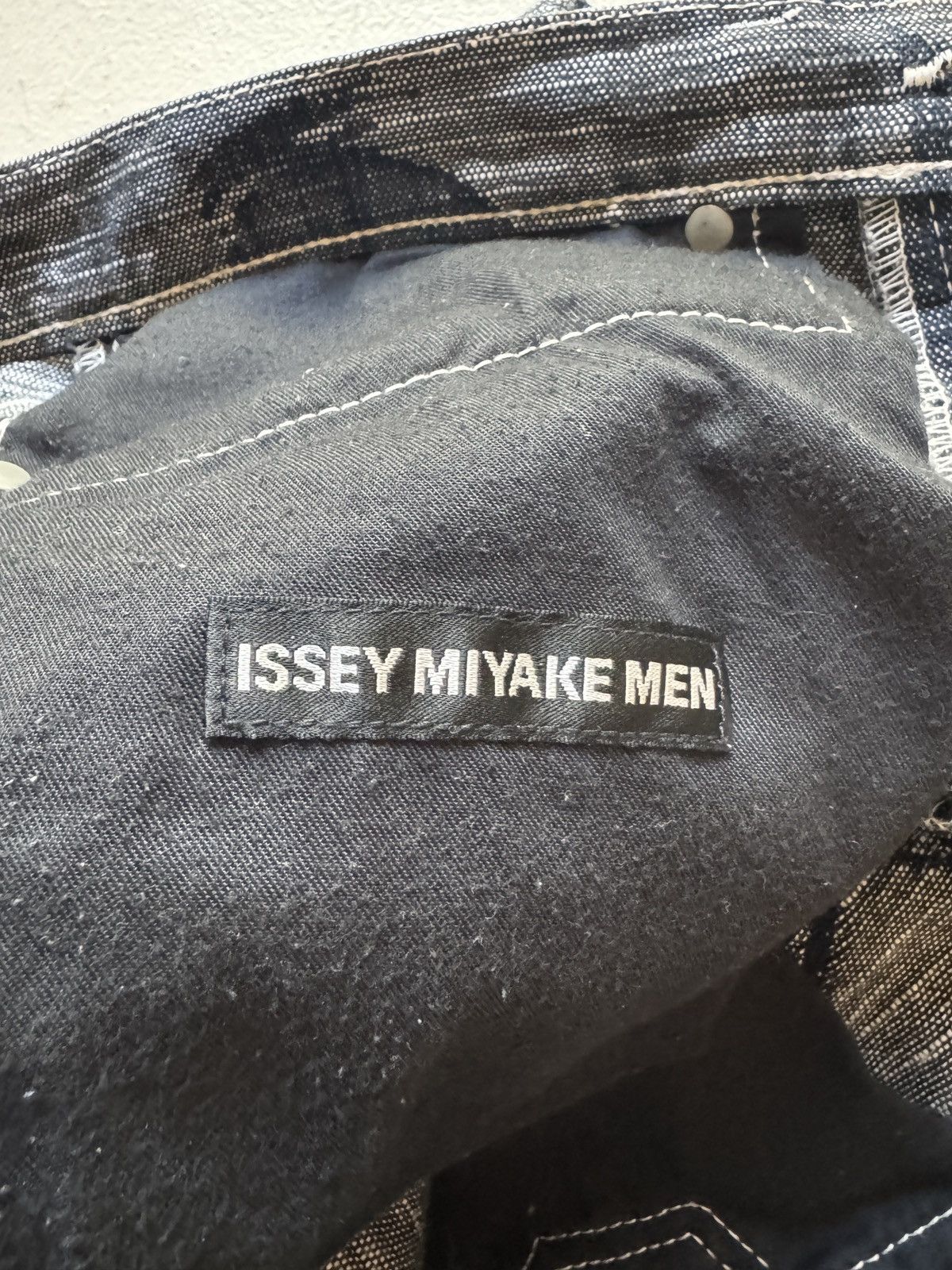 Issey Miyake AW2012 ISSEY MIYAKE APOC ABSTRACT CIRCLE GRAPHIC DENIM Size US 32 / EU 48 - 6 Thumbnail