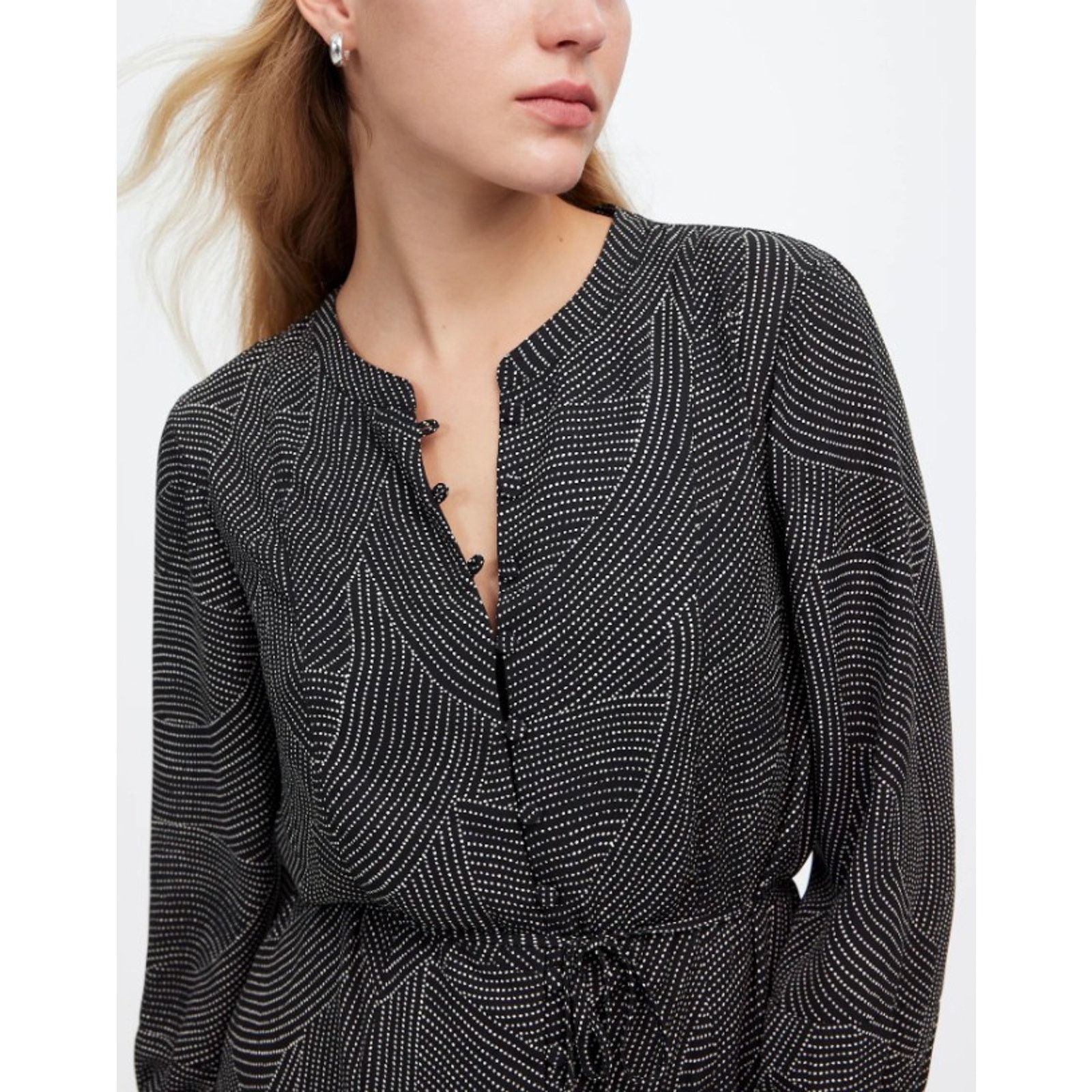 Madewell EUC Madewell Women's Black Tie Waist Midi Dress in Dot M Size M / US 6-8 / IT 42-44 - 4 Thumbnail