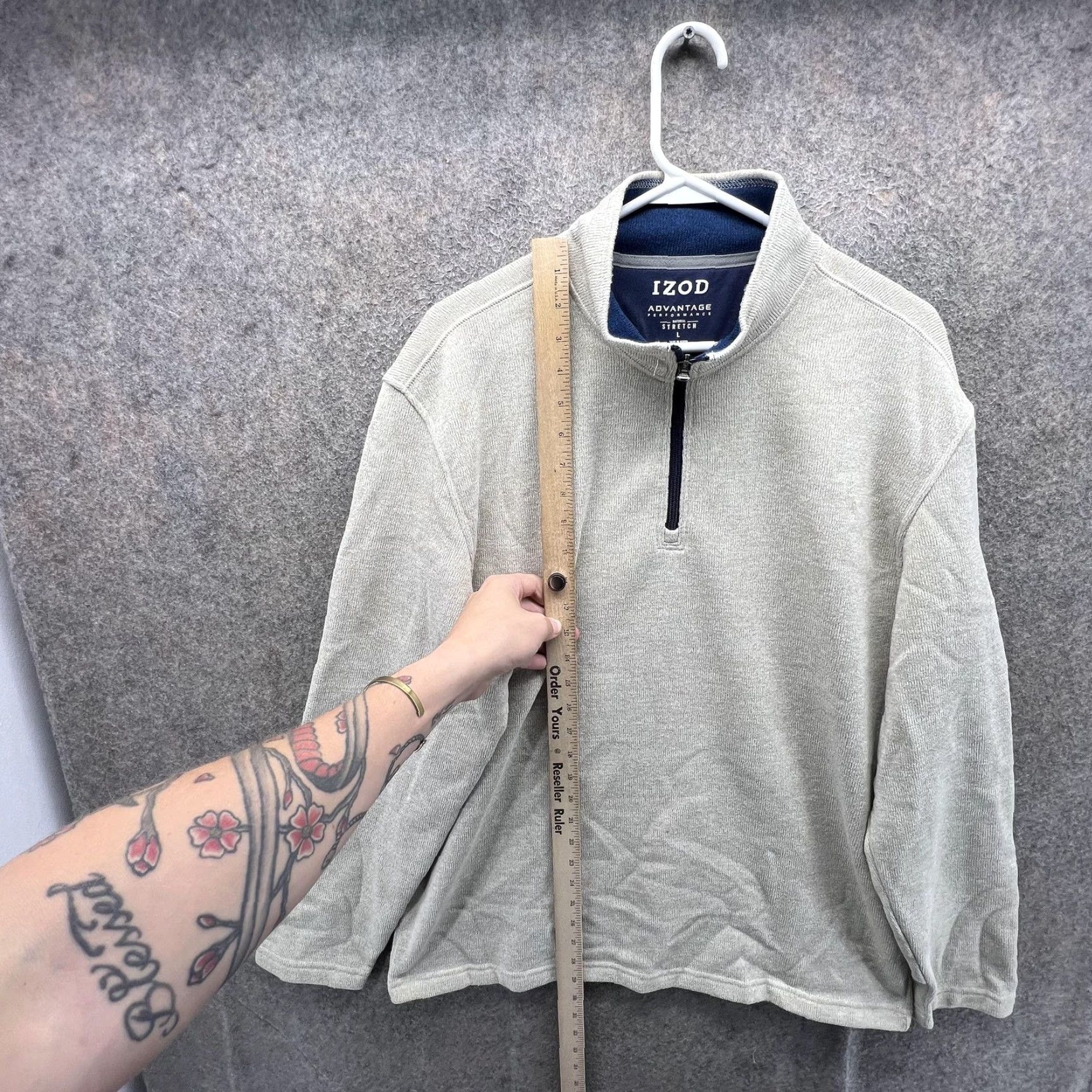 Izod IZOD Sweatshirt Mens L Beige 1/4 Zip Fleece Pullover Size US L / EU 52-54 / 3 - 3 Thumbnail