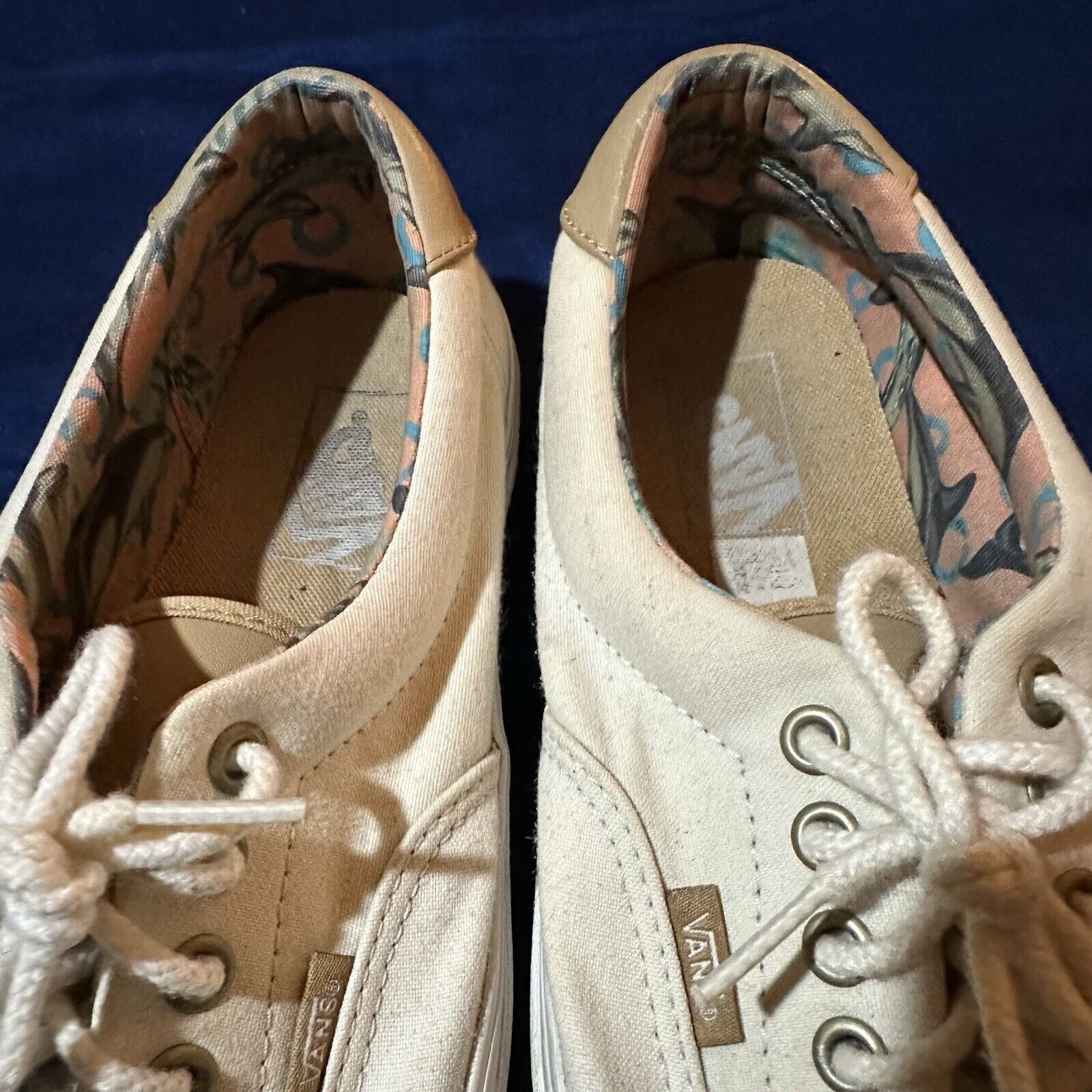 Vans Vans Shoes Unisex M 9 Or W 10.5White Dolphin Desert Flower Size US 9 / EU 42 - 7 Thumbnail