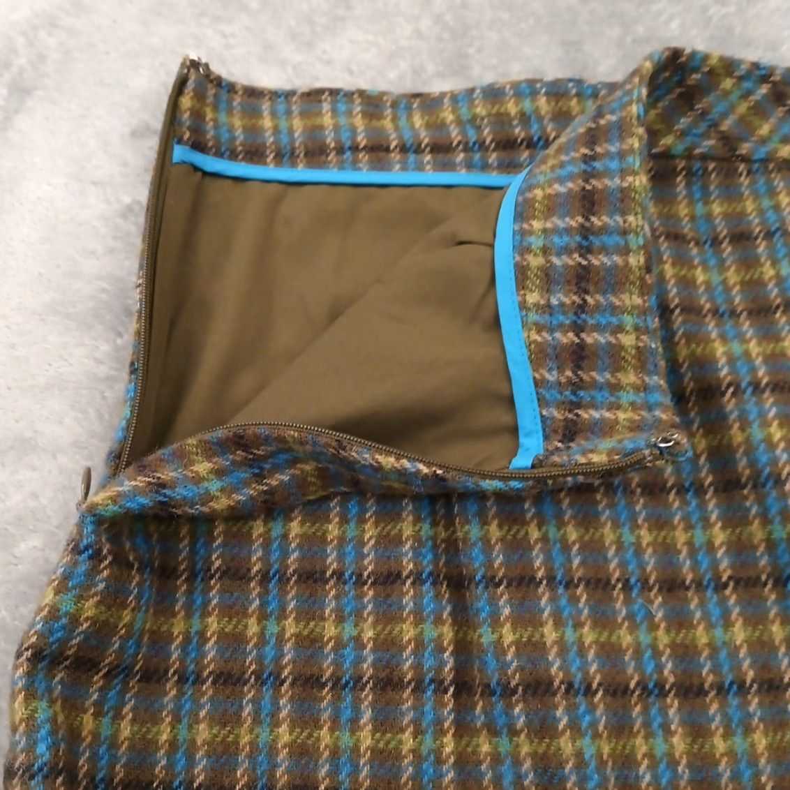 Talbots Talbots Skirt Short Women 6P Green Plaid Lined Petite Wool Polyester Viscose Size 28" / US 6 / IT 42 - 6 Thumbnail