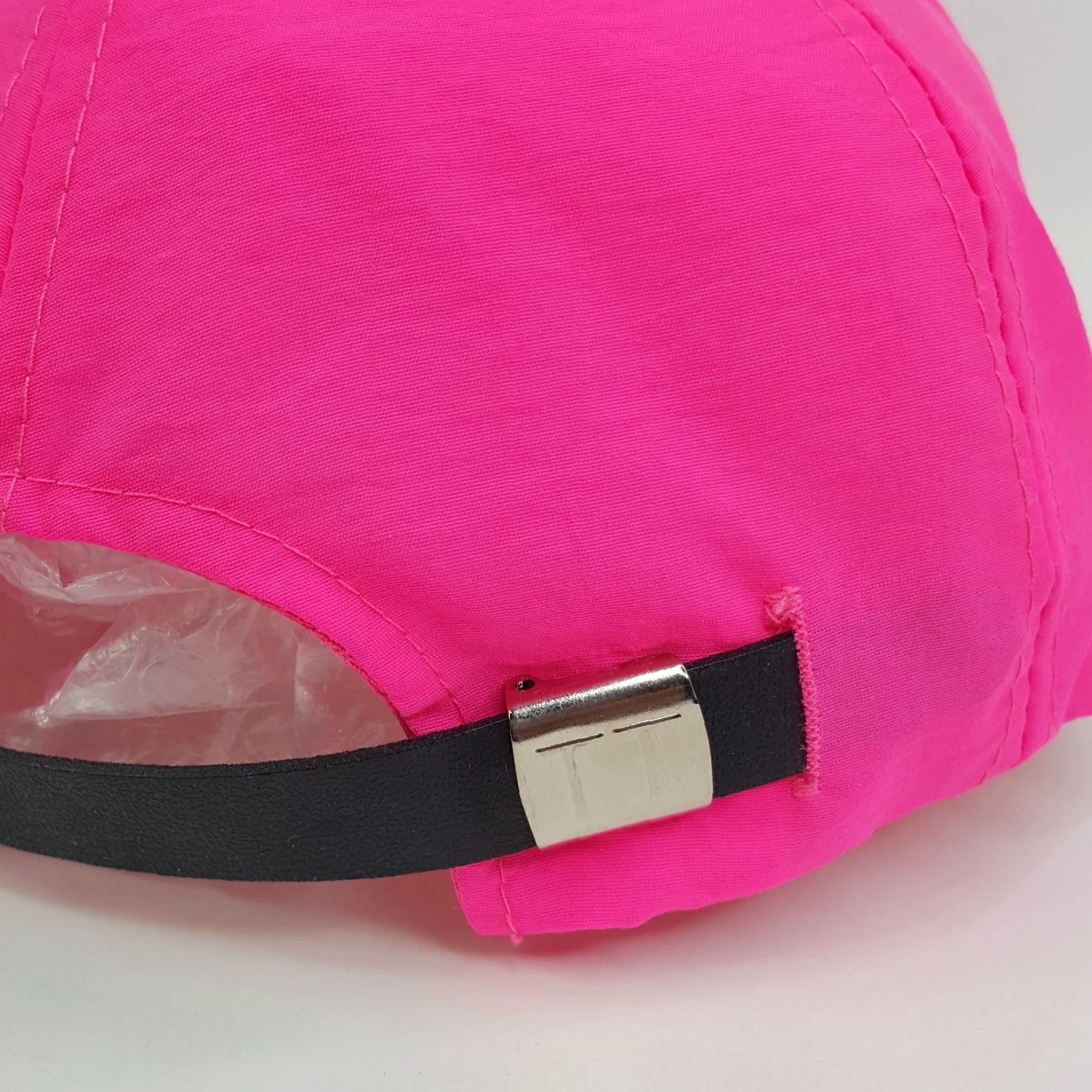 Vintage VINTAGE Town Talk Pink Trucker Hat Adult Adjustable Snapback Nylon Polyester Embroidered Breathable Retro Cap 80s 90s USA USA Size ONE SIZE - 6 Thumbnail