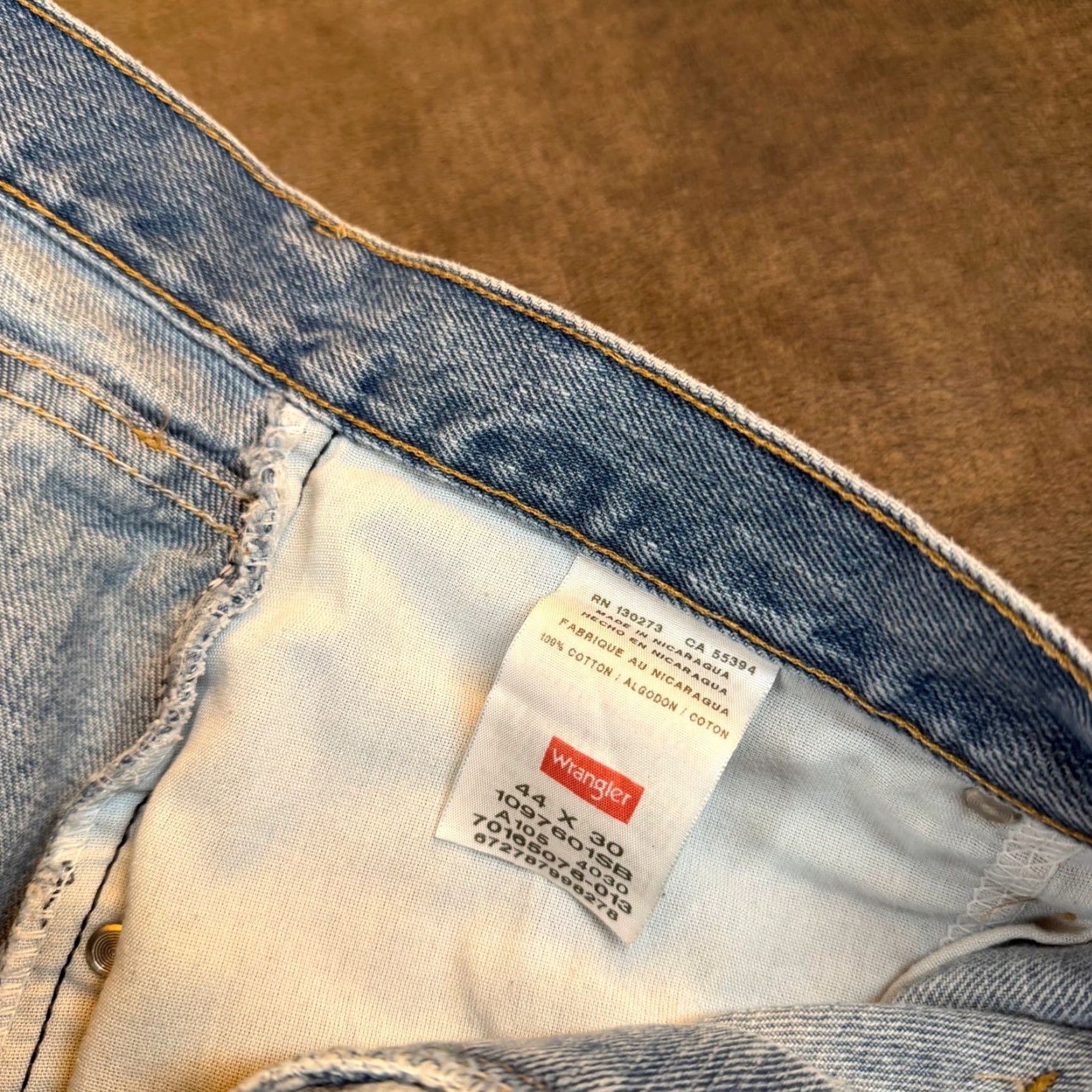 Wrangler Wrangler Jeans Mens Relaxed 44x30 Light Wash Denim 5-Pocket Casual Workwear Zip Button Stretch Straight Size US 44 / EU 60 - 4 Thumbnail
