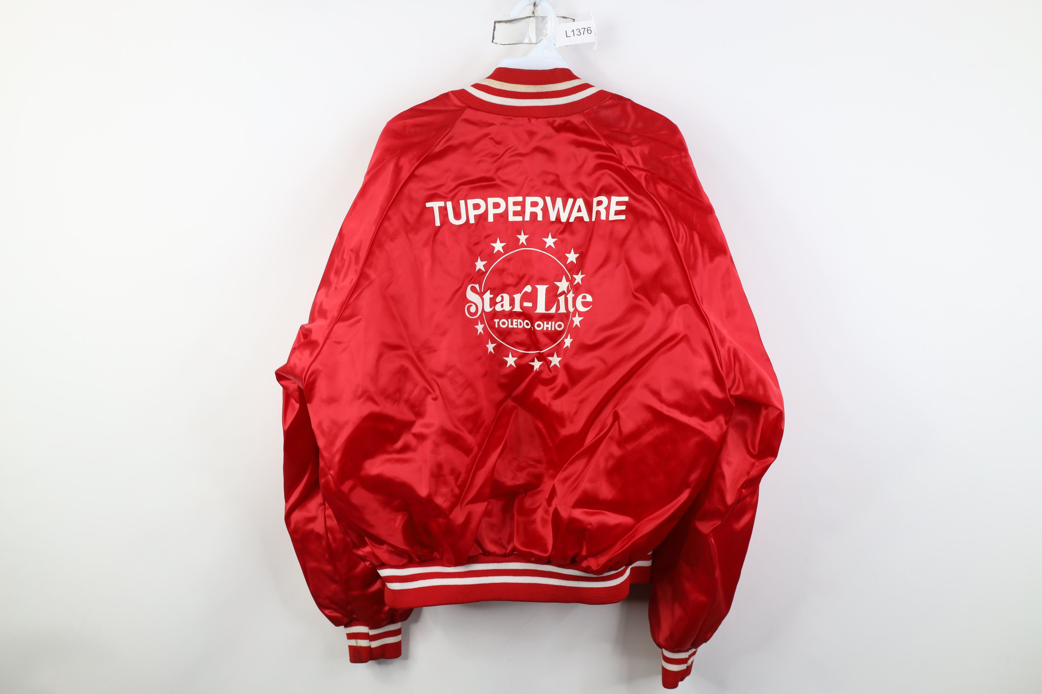 Vintage Vintage 80s Tupperware Star Lite Satin Bomber Jacket Red USA Size US XL / EU 56 / 4 - 1 Thumbnail