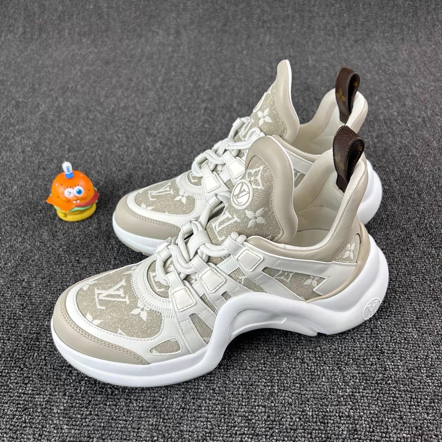 Louis Vuitton Louis Vuitton Monogram Dad Sneaker EU39 Size US 8.5 / IT 38.5 - 1 Thumbnail