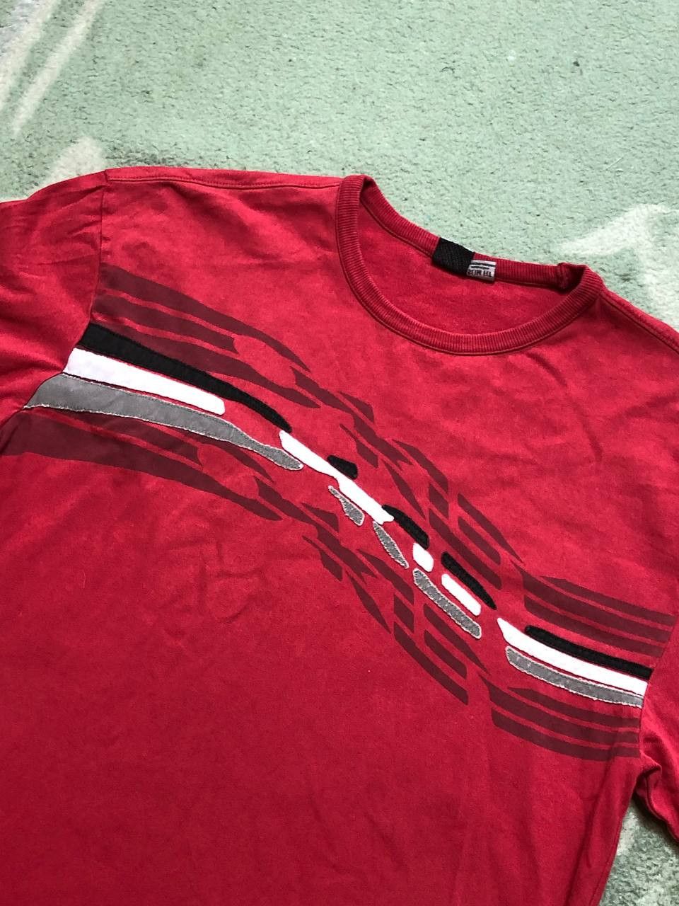 Oakley Vintage Oakley Slim Fit Y2K Logo Short Sleeve T-Shirt Size US XL / EU 56 / 4 - 7 Thumbnail