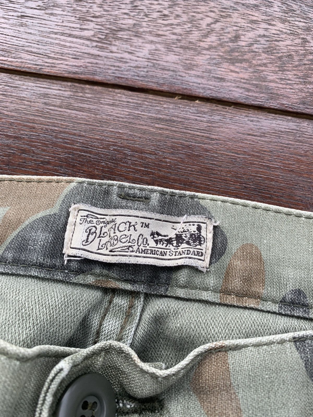 Black Label Black Label Frogskin camo multi pocket cargo pants Size US 36 / EU 52 - 4 Thumbnail