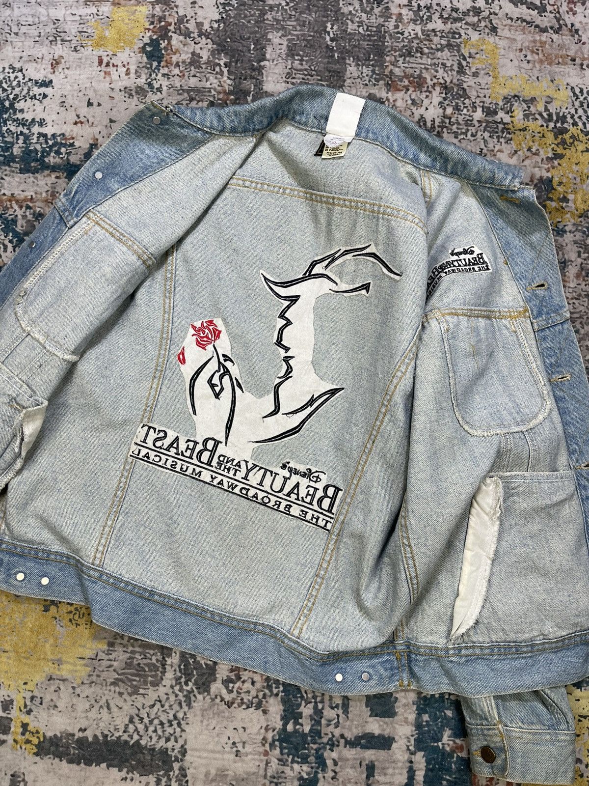 Lee Vtg 90s Lee x Disney Beauty And The Beast Denim Jacket Size US M / EU 48-50 / 2 - 14 Thumbnail