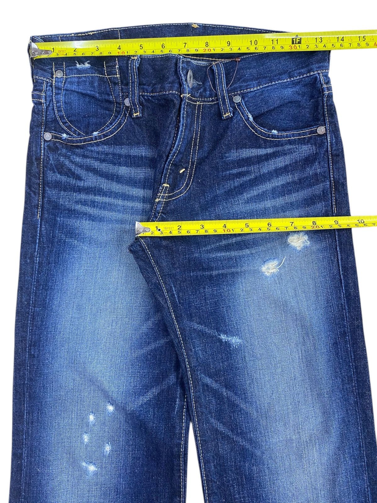 Levi's Levi’s Faded Dark Wash Style Ripped Jeans Size US 27 - 5 Thumbnail