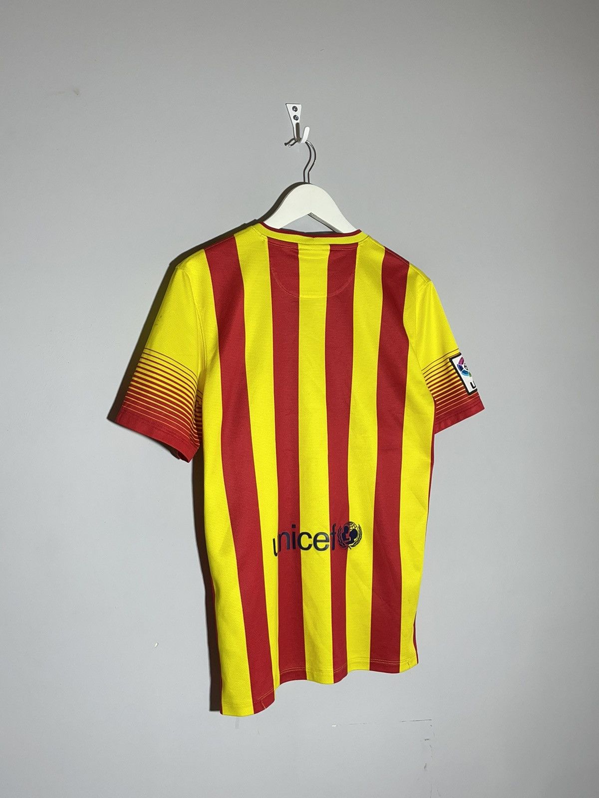 Nike F.C Barcelona Nike Y2k Blokecore 2014/15 Football Shirt Size US S / EU 44-46 / 1 - 10 Thumbnail