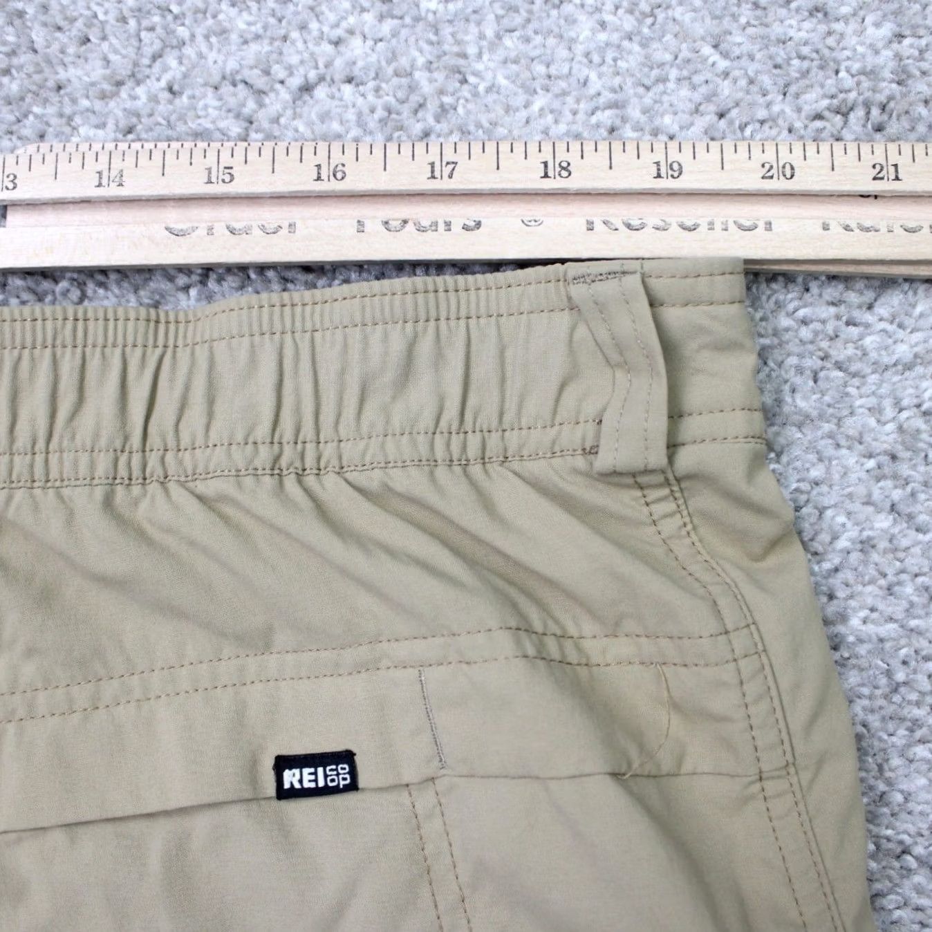 Vintage REI Co-op Mens Shorts Beige 40 9" Cargo Nylon Stretch Lightweight Hiking Size US 40 / EU 56 - 6 Thumbnail