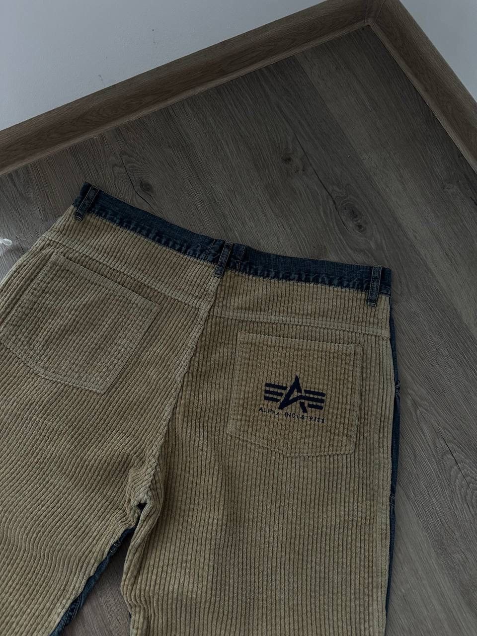 Alpha Industries × Vintage Vintage Alpha Industries Velvet Denim Baggy Big Logo Pants Size US 34 / EU 50 - 9 Thumbnail