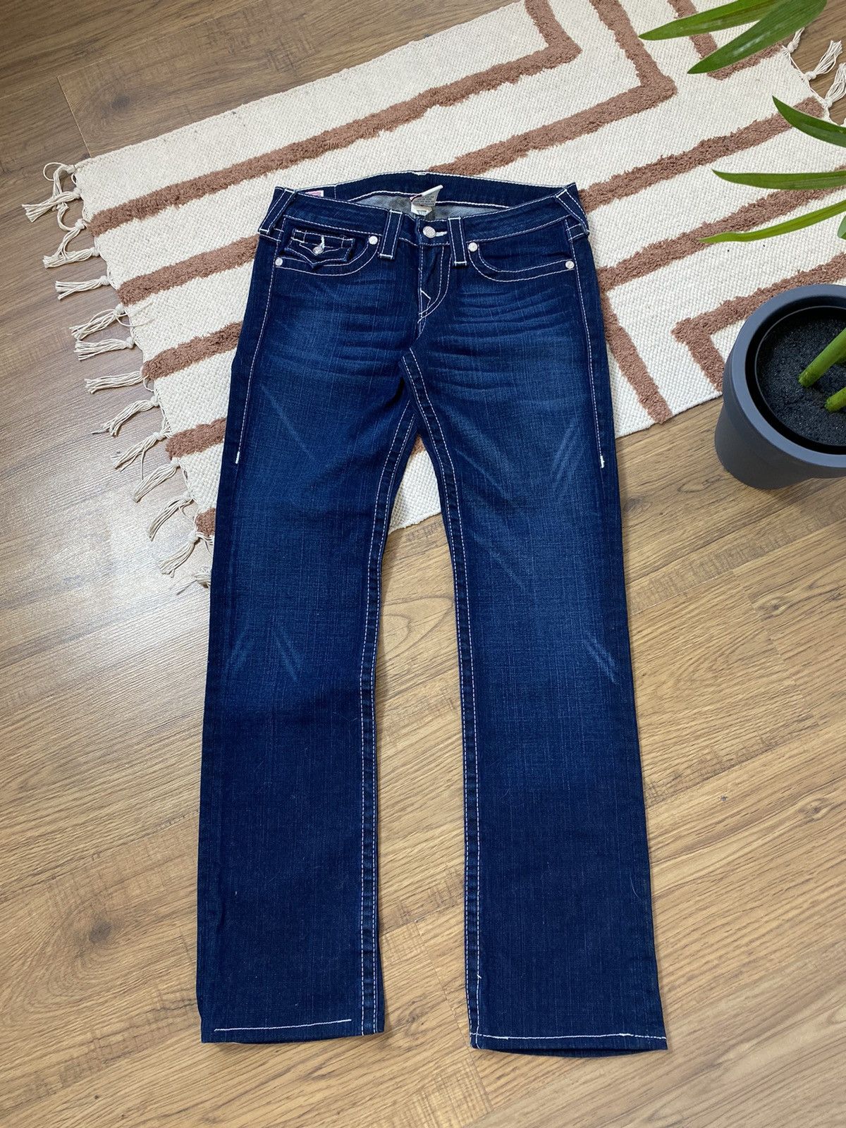 True Religion TRUE RELIGION DENIM CONTRAST STITCH PANTS Size 29" - 4 Thumbnail