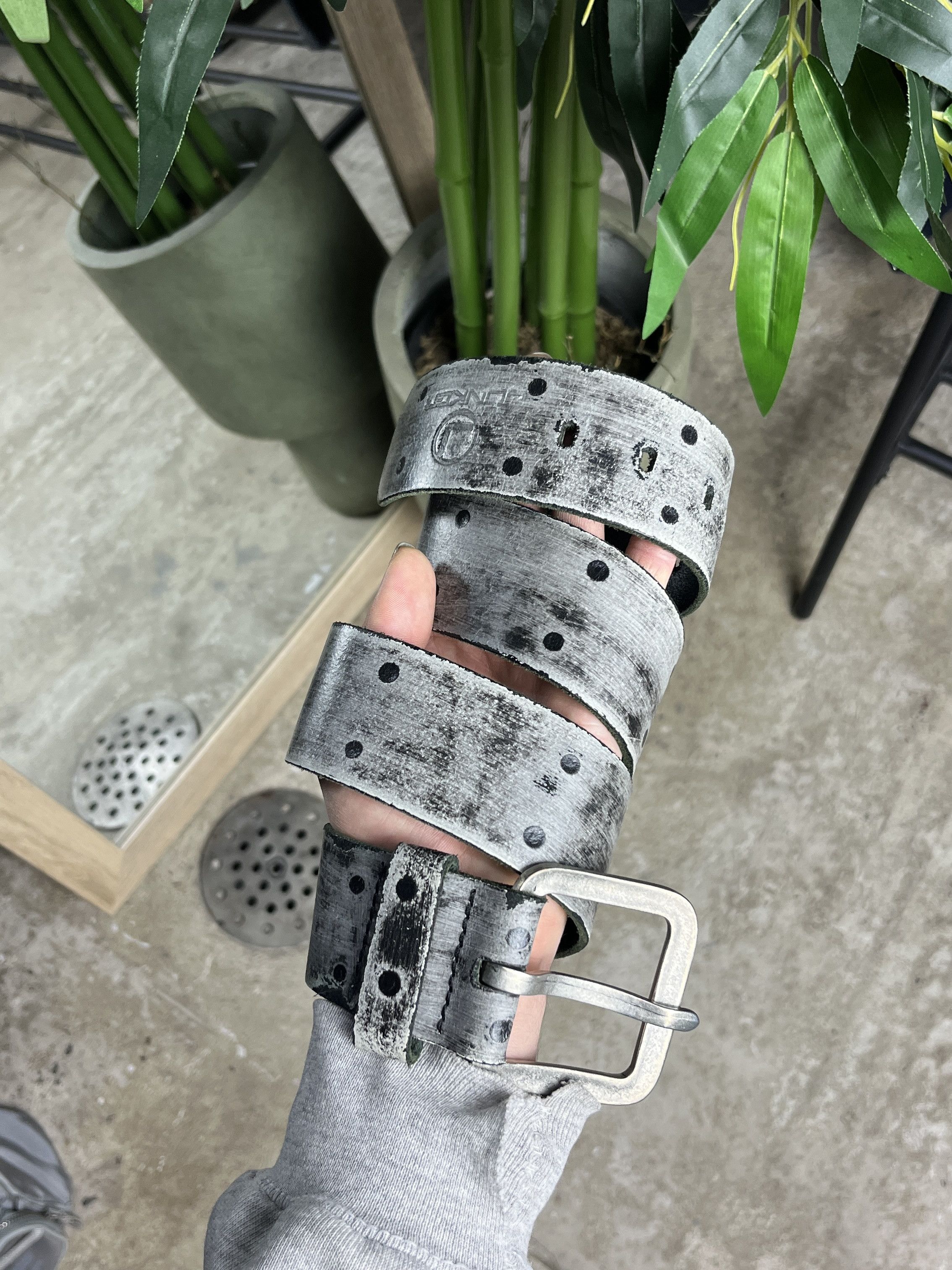 Other GREY PERFORATED LEATHER BELT - № 4522 Size ONE SIZE - 1 Thumbnail