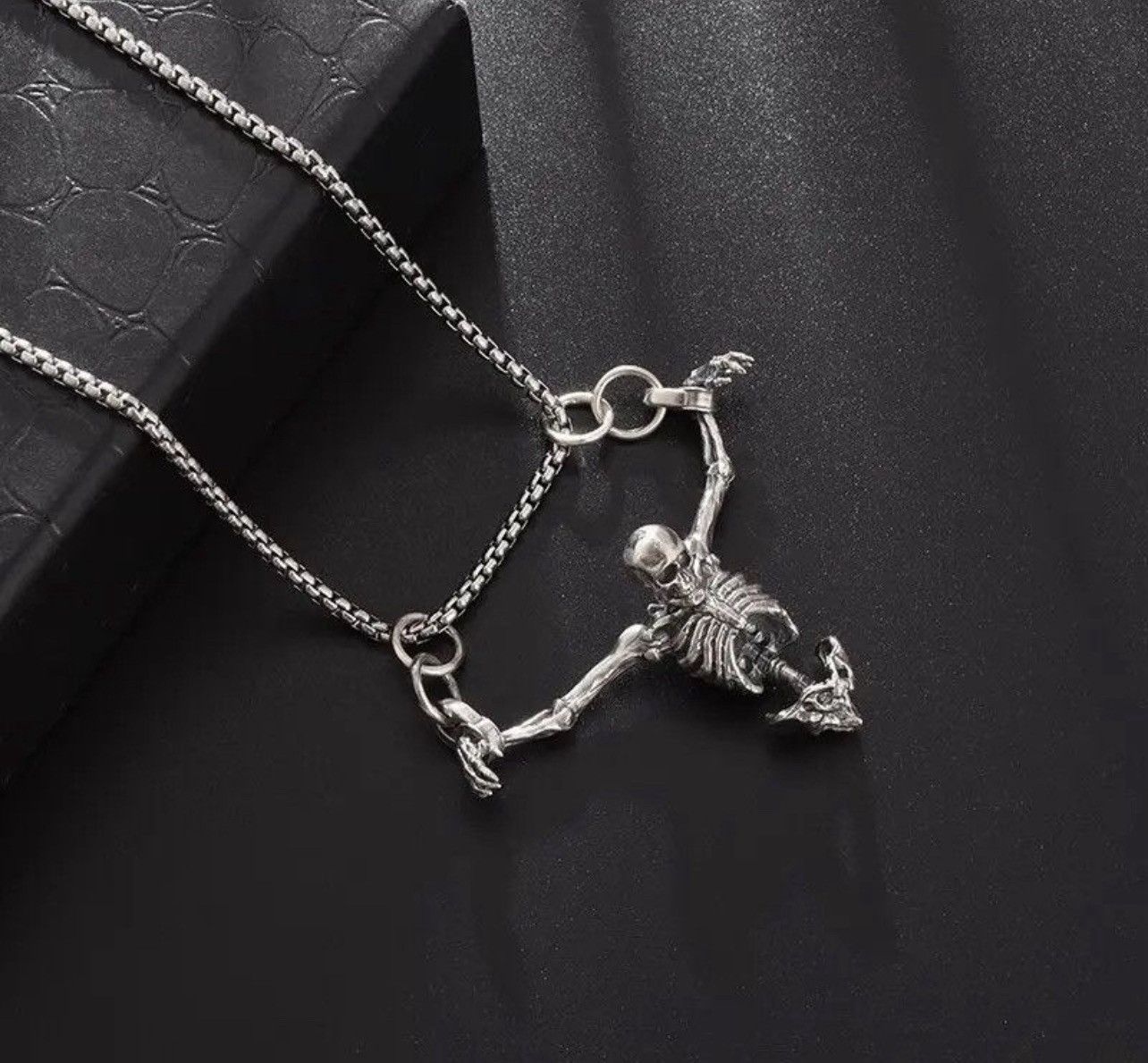 Jewelry Upper Body Skull Pendant Necklaces Size ONE SIZE - 4 Thumbnail