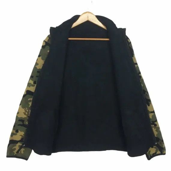 Uniqlo UNIQLO JAPAN Camo Reversible Fleece Jacket Army Military Size US L / EU 52-54 / 3 - 3 Thumbnail