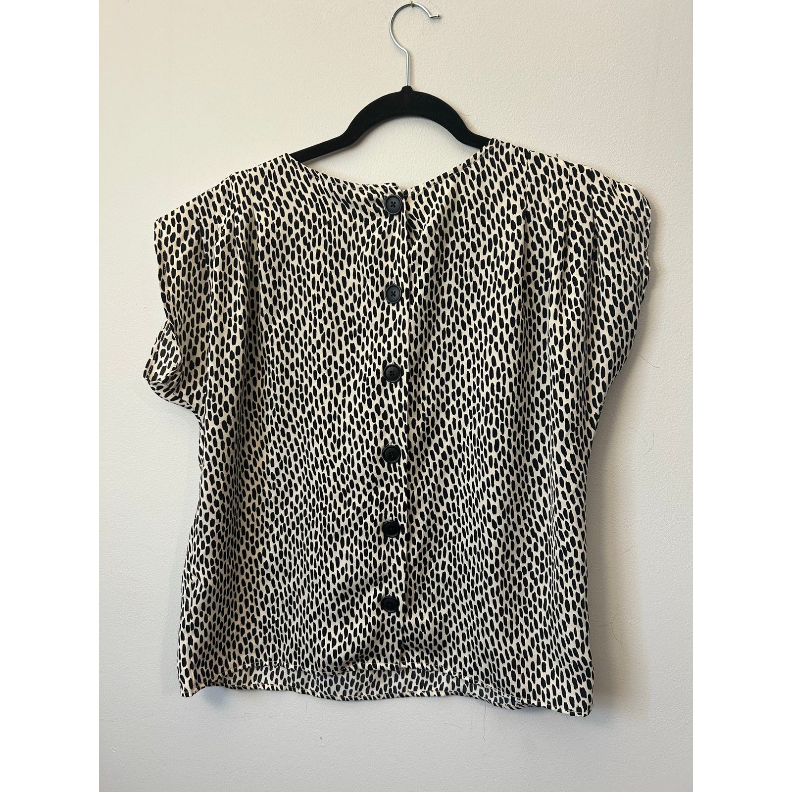 WhoWhat Who What Wear Black/White Spot Blouse Buttons - Sz Medium Size M / US 6-8 / IT 42-44 - 1 Thumbnail