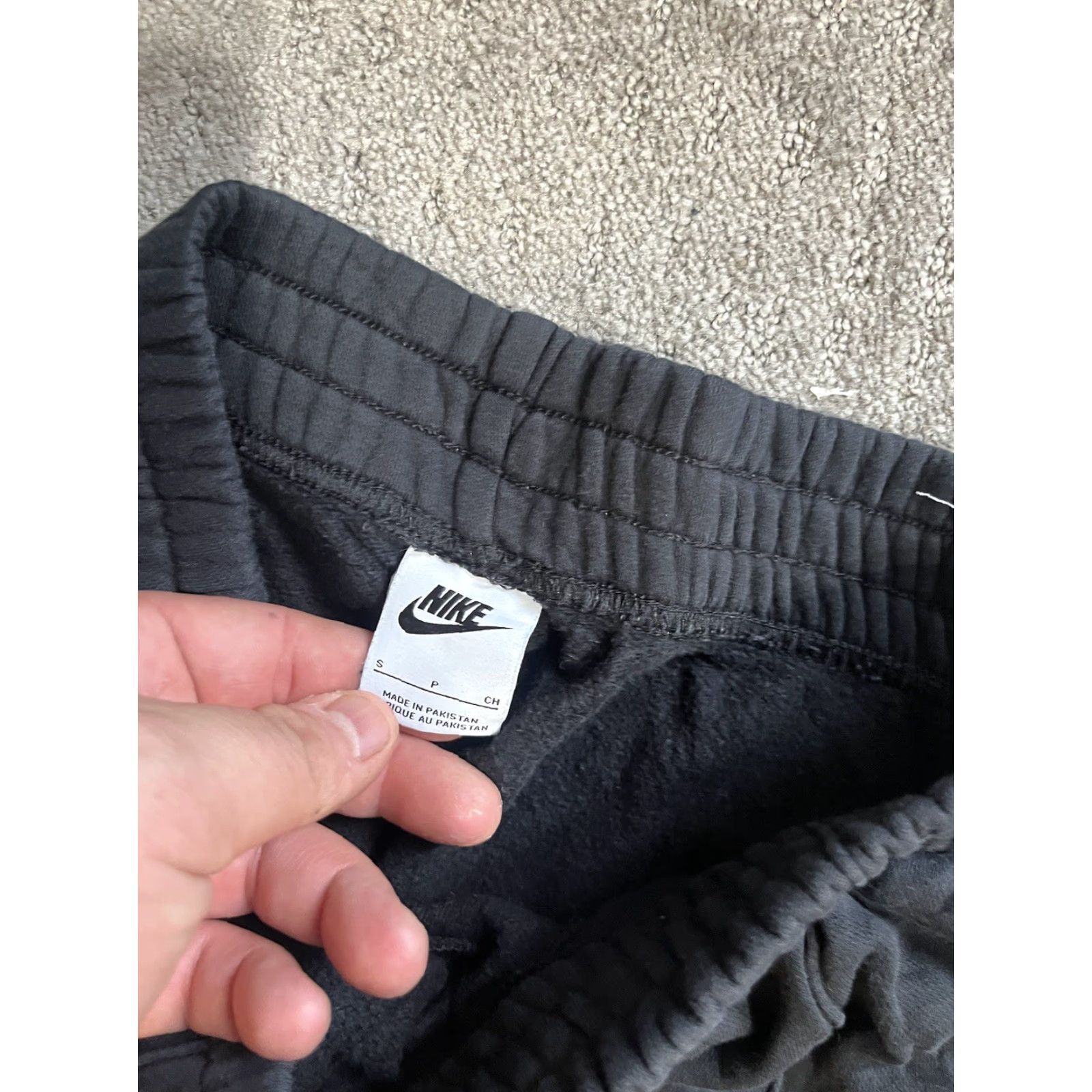 Nike NIKE Sportswear Essential Fleece Pants Women’s S Black Nike Pants Women S Black Athletic Tapered Sweatpants Features Pockets Adjustable Waist Size 28" / US 6 / IT 42 - 5 Thumbnail
