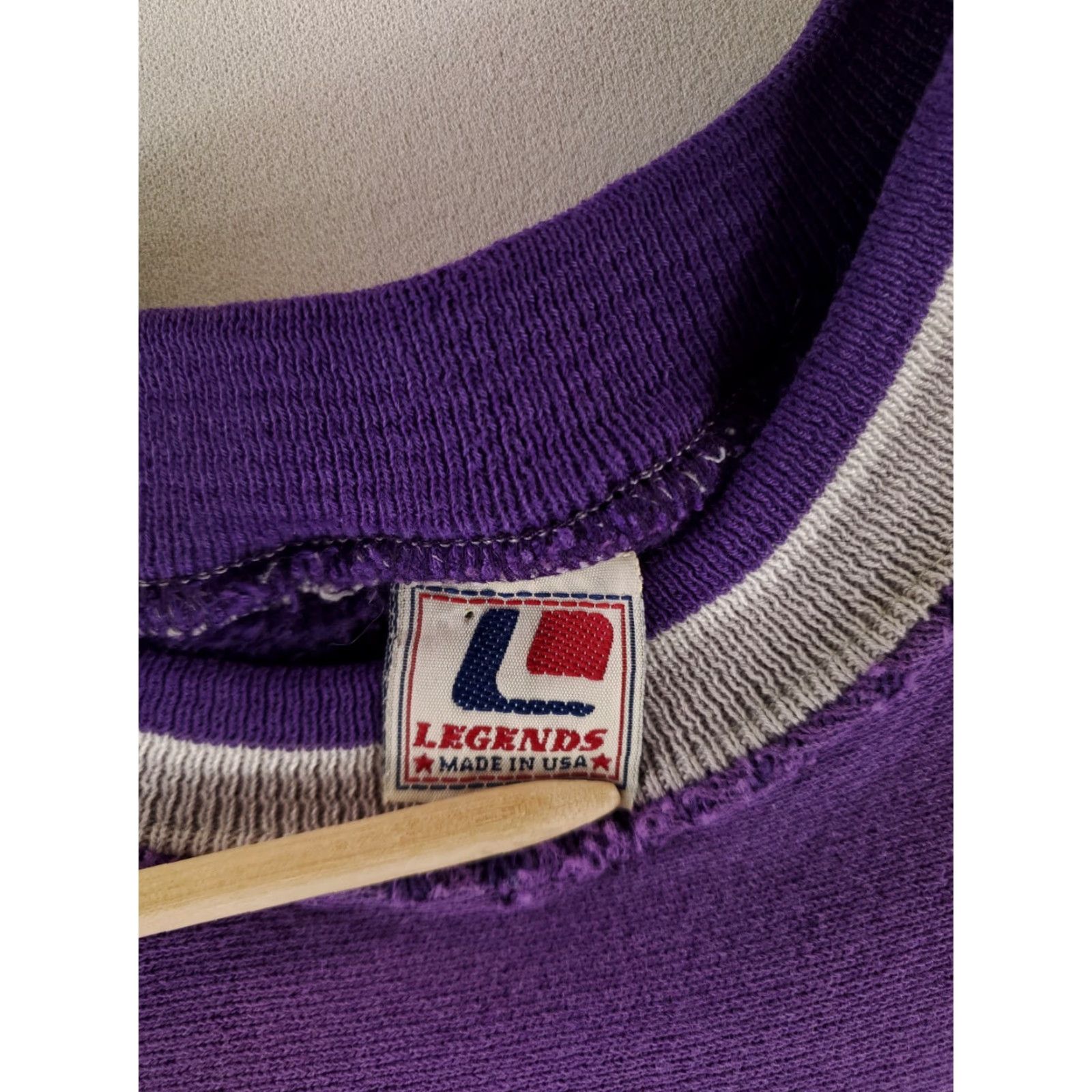Vintage VINTAGE Legends Kansas State Univ Sweatshirt Purple XL Mens Big Spellout 90s Pullover Sweatshirt (with holes) Size US XL / EU 56 / 4 - 4 Thumbnail