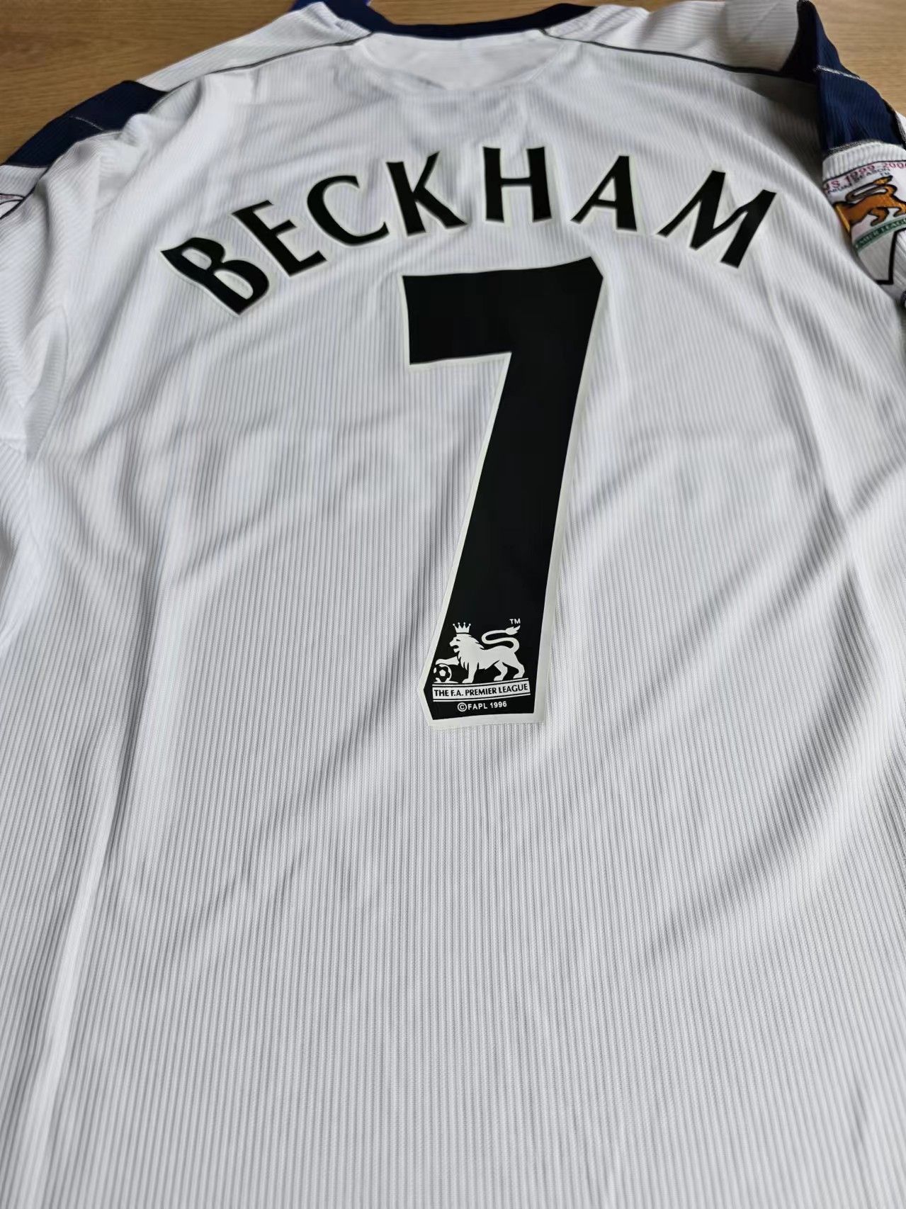 Other 1999 2000 Man United 7 Beckham Jersey Away Size US L / EU 52-54 / 3 - 4 Thumbnail