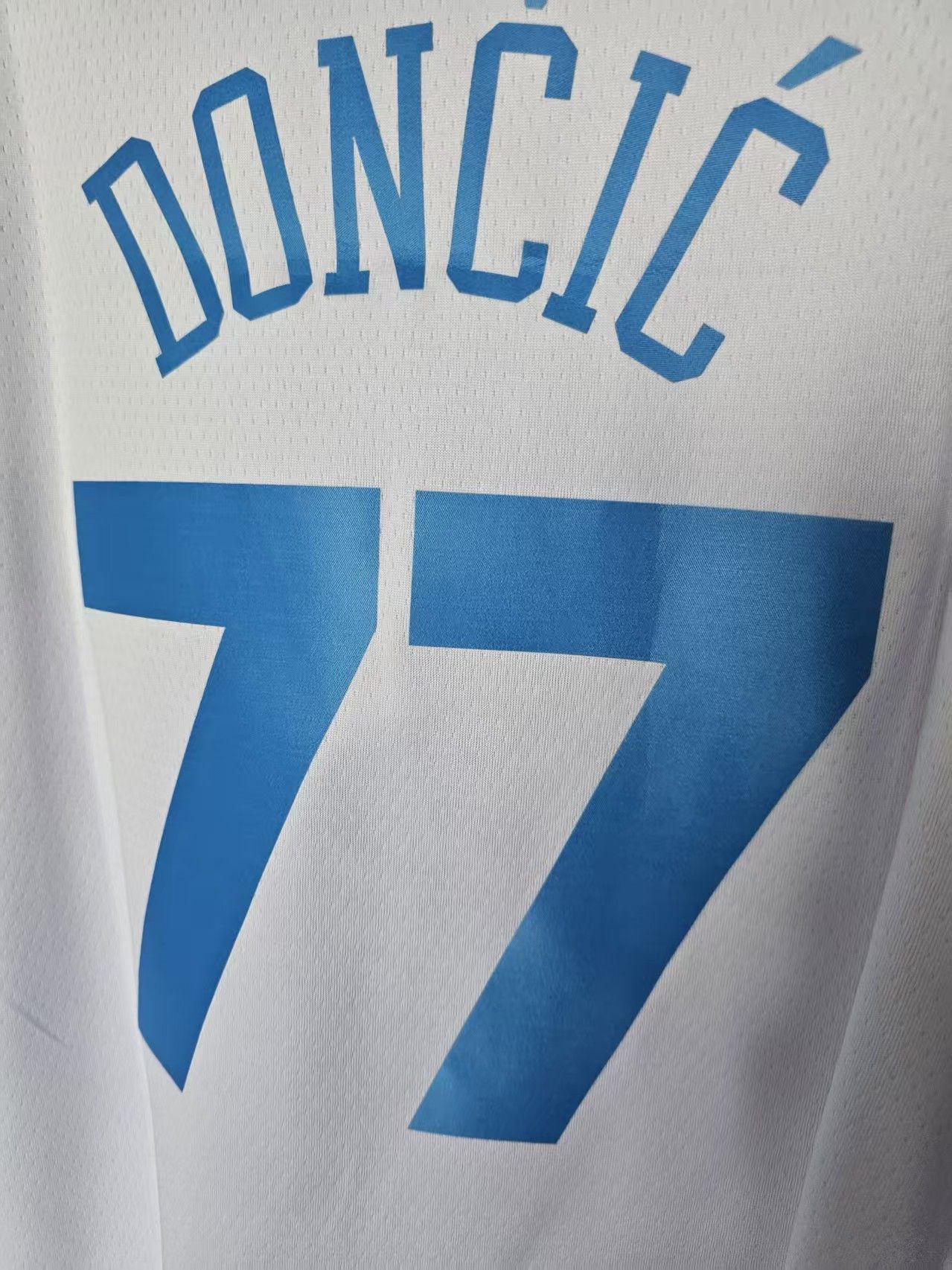 NBA Los Angeles Lakers Luka Dončić Jersey Vintage Size US S / EU 44-46 / 1 - 4 Thumbnail