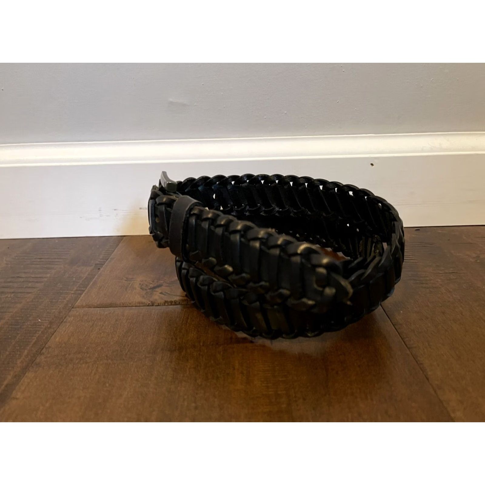 Calvin Klein VINTAGE Calvin Klein CK Leather Black Woven K18203 Belt Men 32 Black Leather 38 1/2 in Length 1 1/4 in Wide Mens Size 32 - 4 Thumbnail