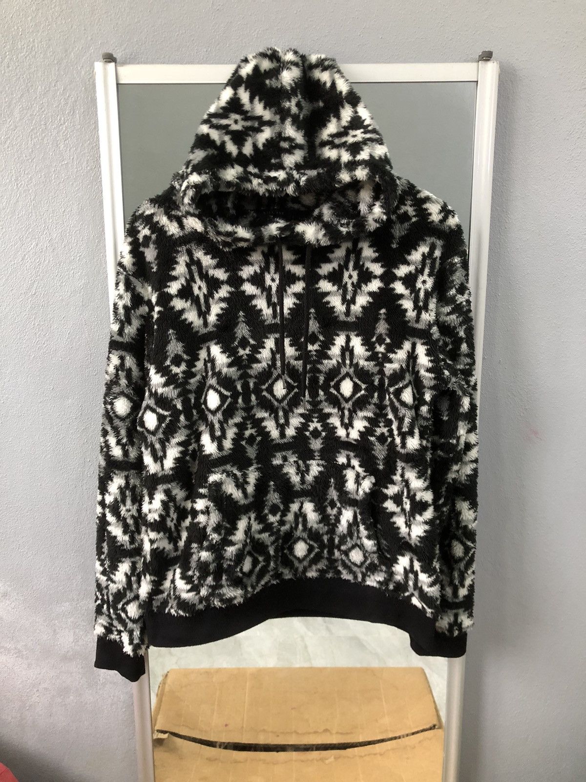 Japanese Brand Rill Fox Japan Fuzzy Tribal Fleece Hoodie Size US M / EU 48-50 / 2 - 1 Thumbnail