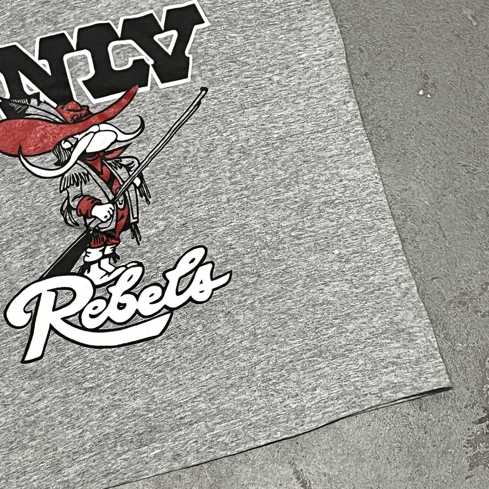 Other Vintage 1990’s NCAA UNLV Running Rebels Tank top Medium Size US M / EU 48-50 / 2 - 6 Thumbnail
