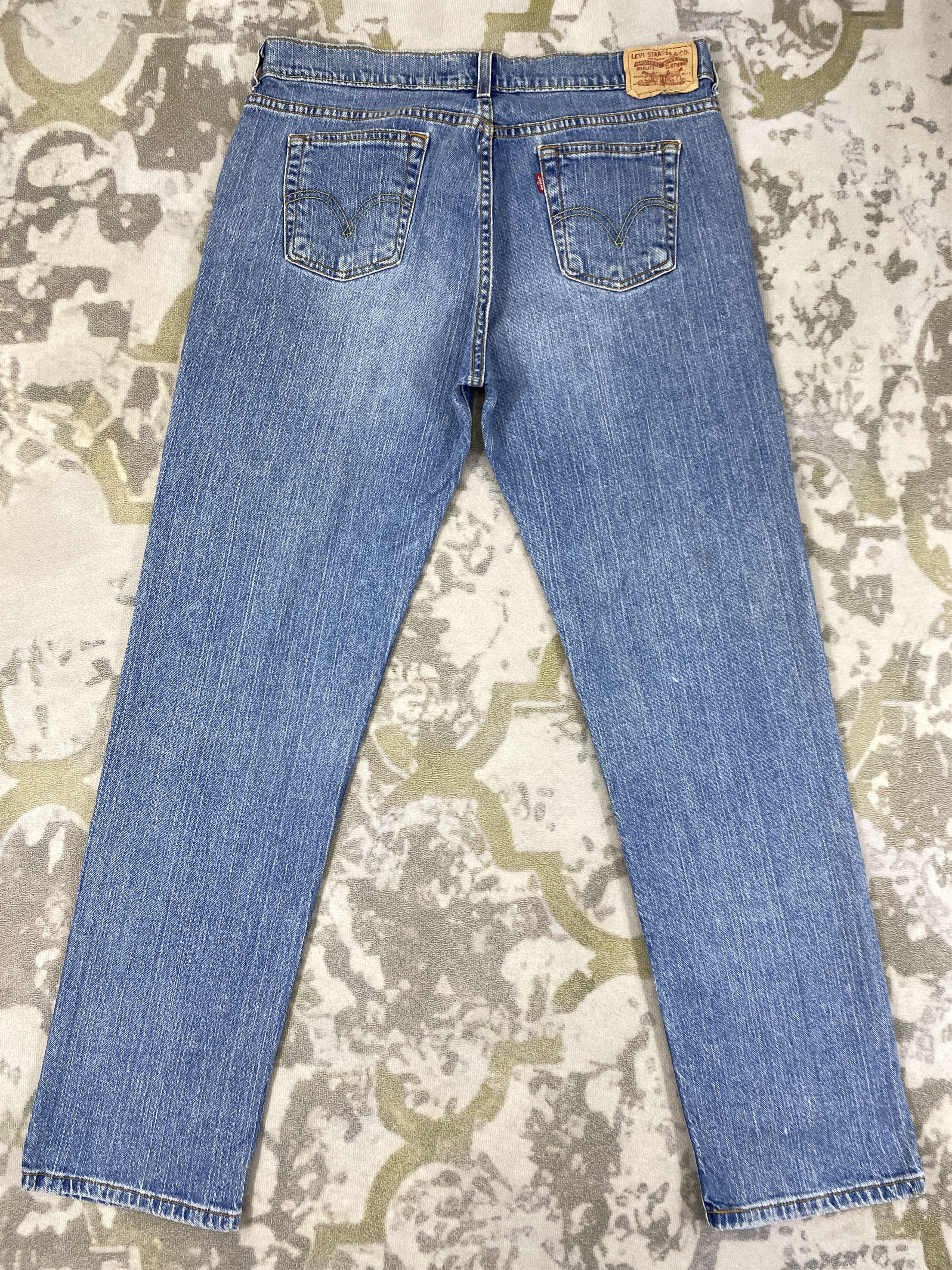 Levi's Vintage Levi's 505 Straight Blue Denim 35 x 31 JN630 Size US 35 - 2 Thumbnail