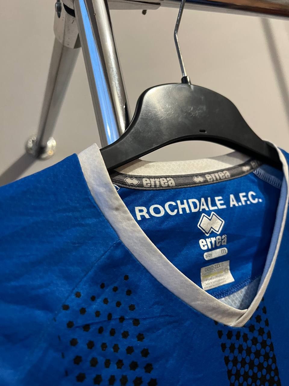 Errea 2018/19 ROCHDALE AFC #3 SPECIAL SOCCER FOOTBALL JERSEY SZ M Size US M / EU 48-50 / 2 - 9 Thumbnail