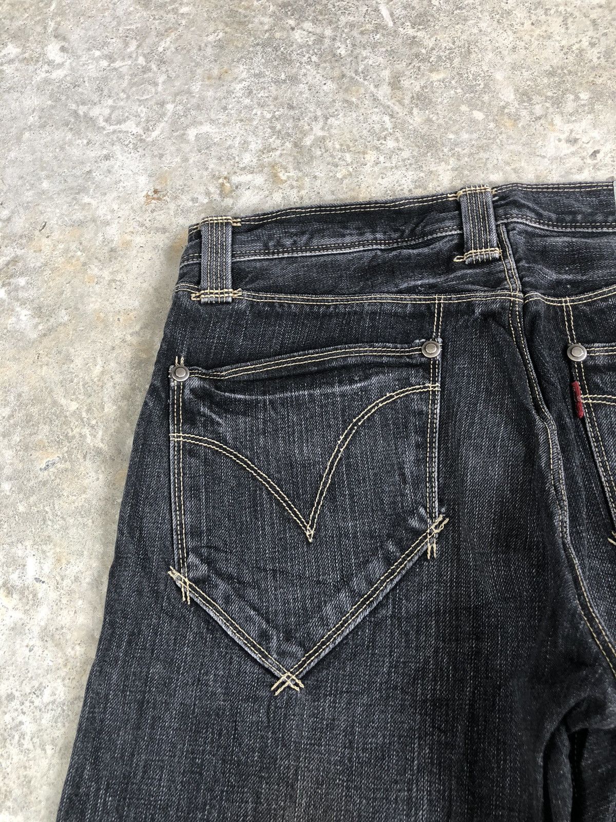 Levi's Y2k Levi’s Engineered Flared Jeans Distressed Size US 31 - 17 Thumbnail