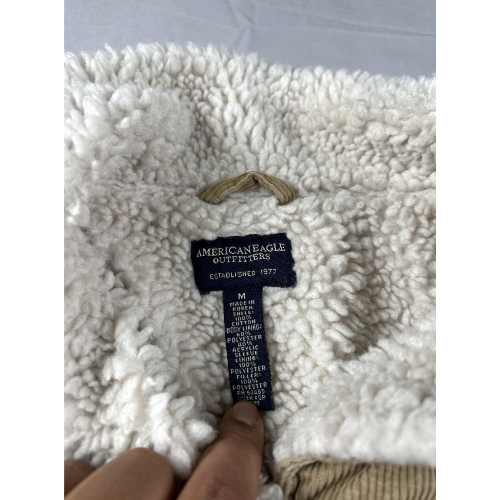 American Eagle Outfitters VINTAGE American Eagle Outfitters Jacket Womens M Corduroy Trucker Beige Tan Sherpa Lined Button Front Pockets Casual Fall Winter Womens Size M / US 6-8 / IT 42-44 - 4 Thumbnail