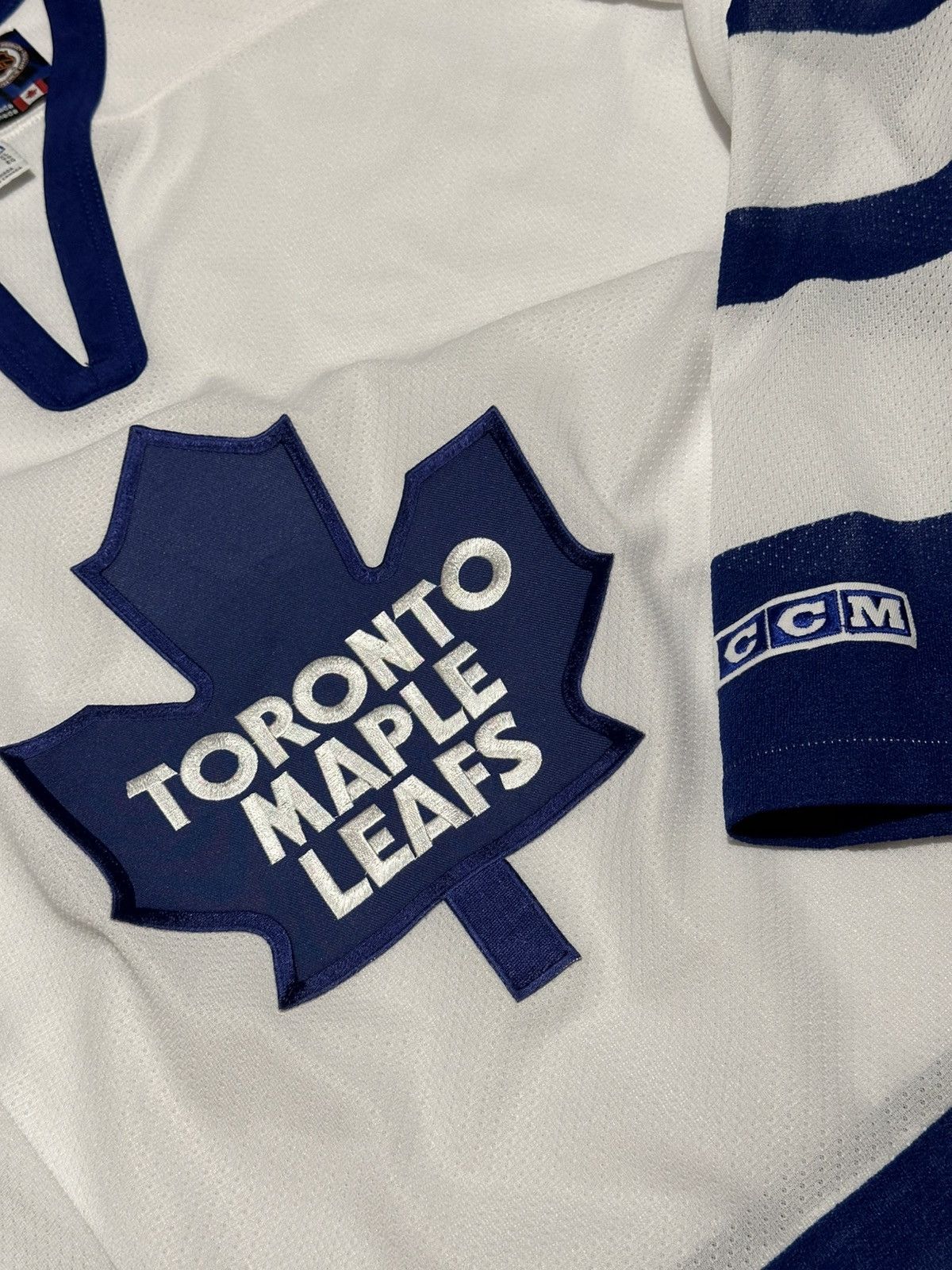 Ccm Vintage Toronto Maple Leafs NHL Hockey CCM Jersey Size US XL / EU 56 / 4 - 2 Thumbnail