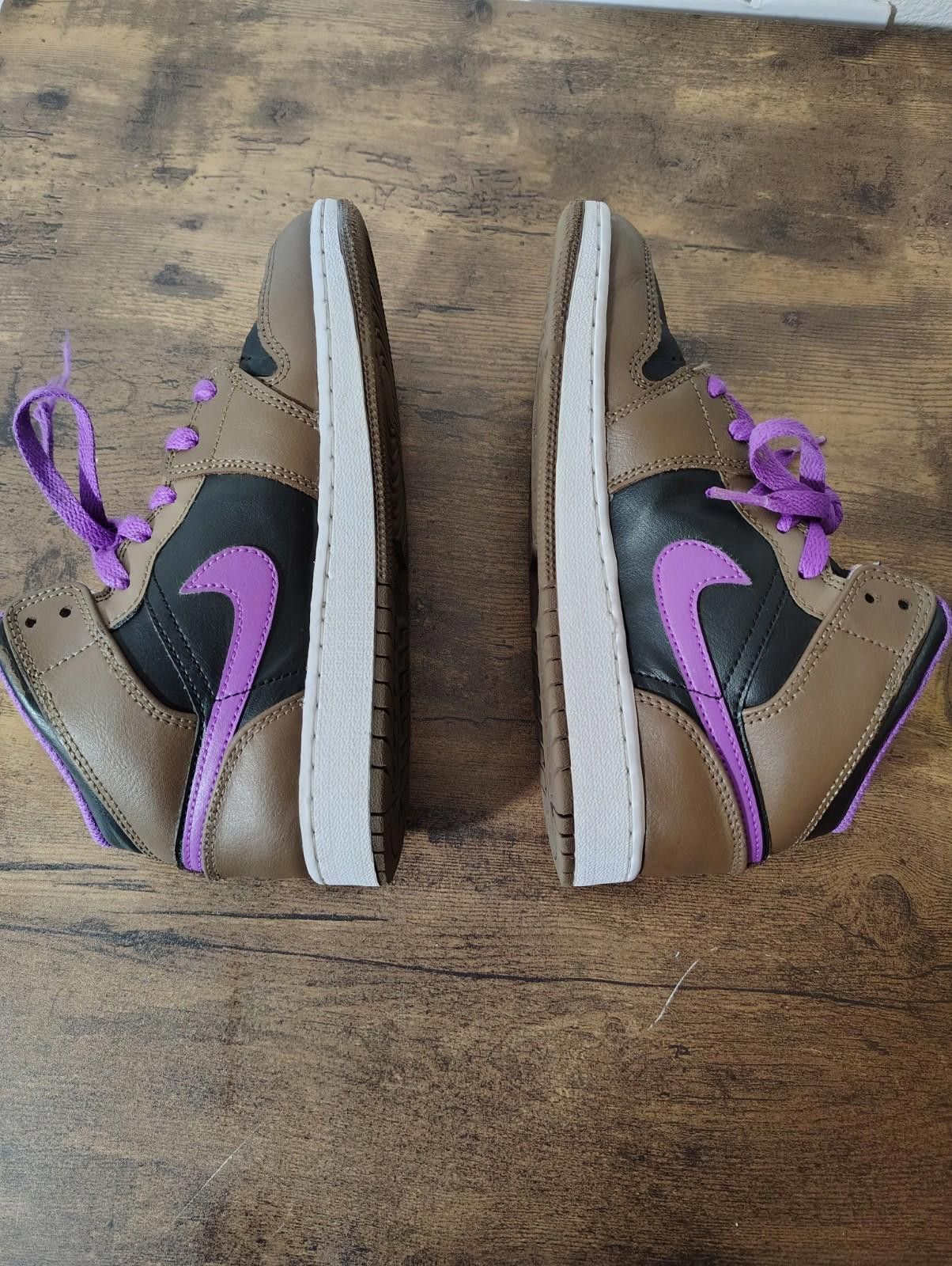 Nike Nike Air Jordan 1 Mid Brown Purple Youth Size 4Y Womens 5.5 Size US 5.5 / IT 35.5 - 5 Thumbnail