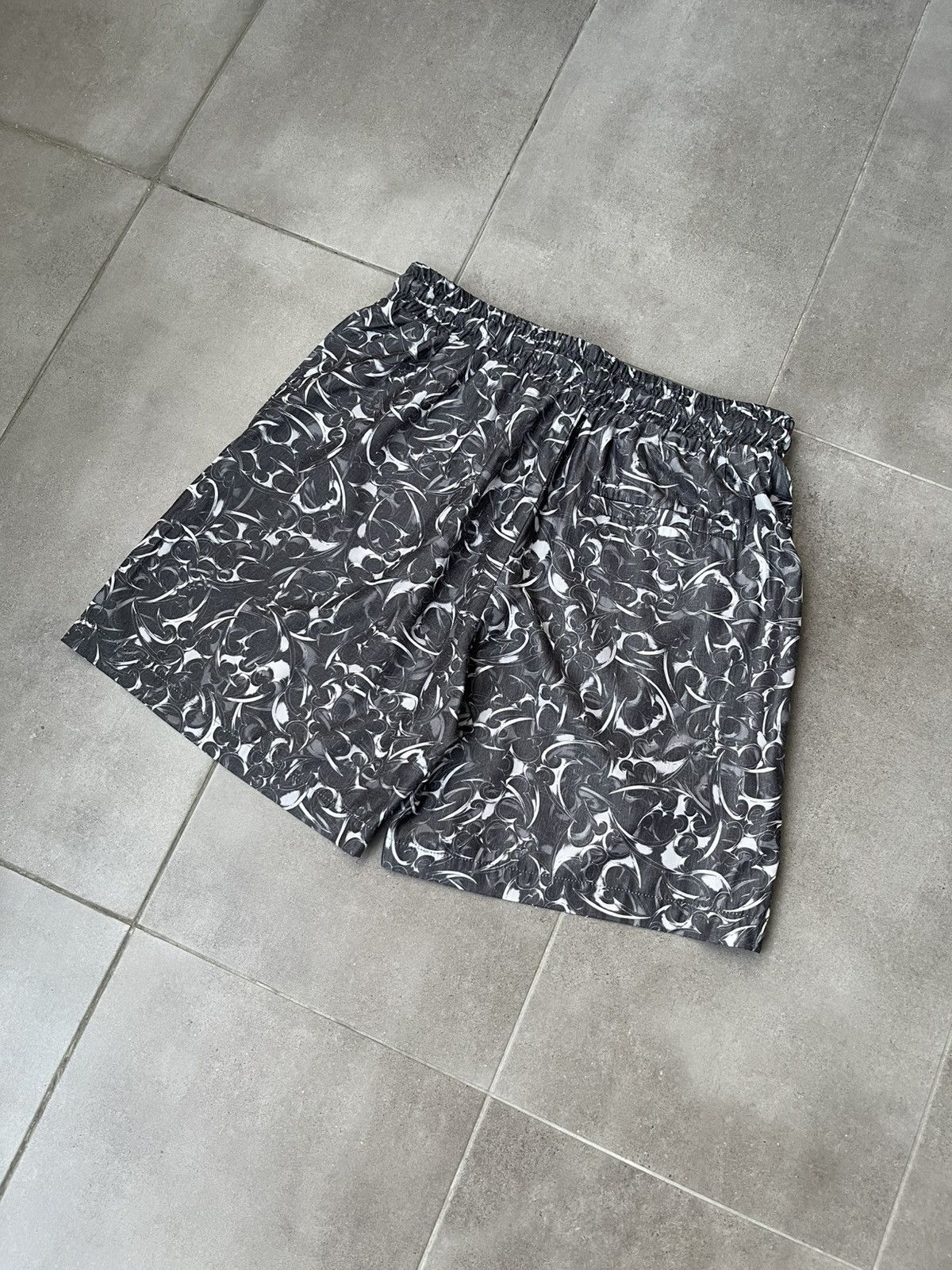 Han Kjobenhavn !DS! FW22 Han Kjobenhavn Chrome Tribal Printed Track Shorts Size US 32 / EU 48 - 10 Thumbnail