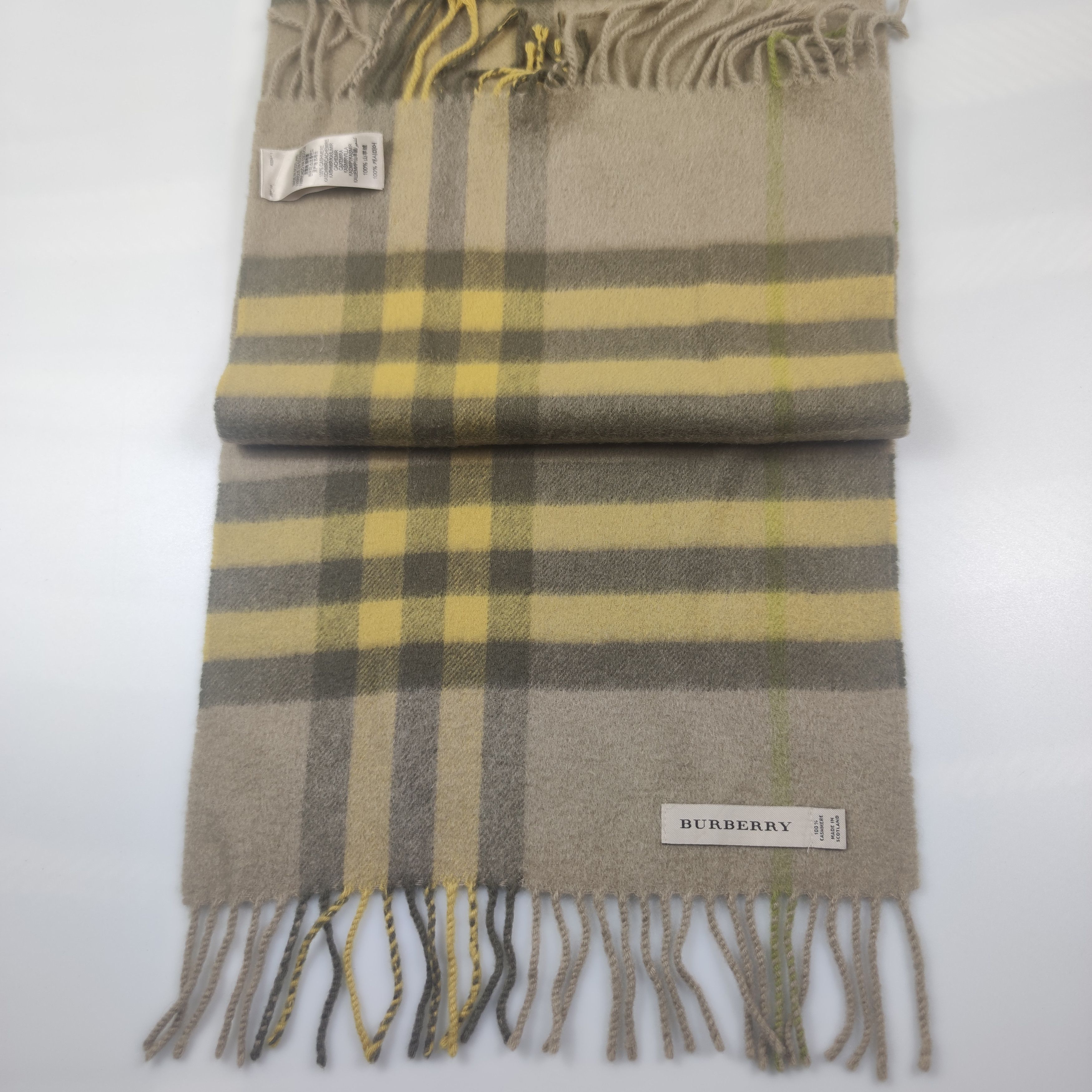 Burberry Burberry Scarf/Muffler/Cashmere S428 Size ONE SIZE - 2 Thumbnail