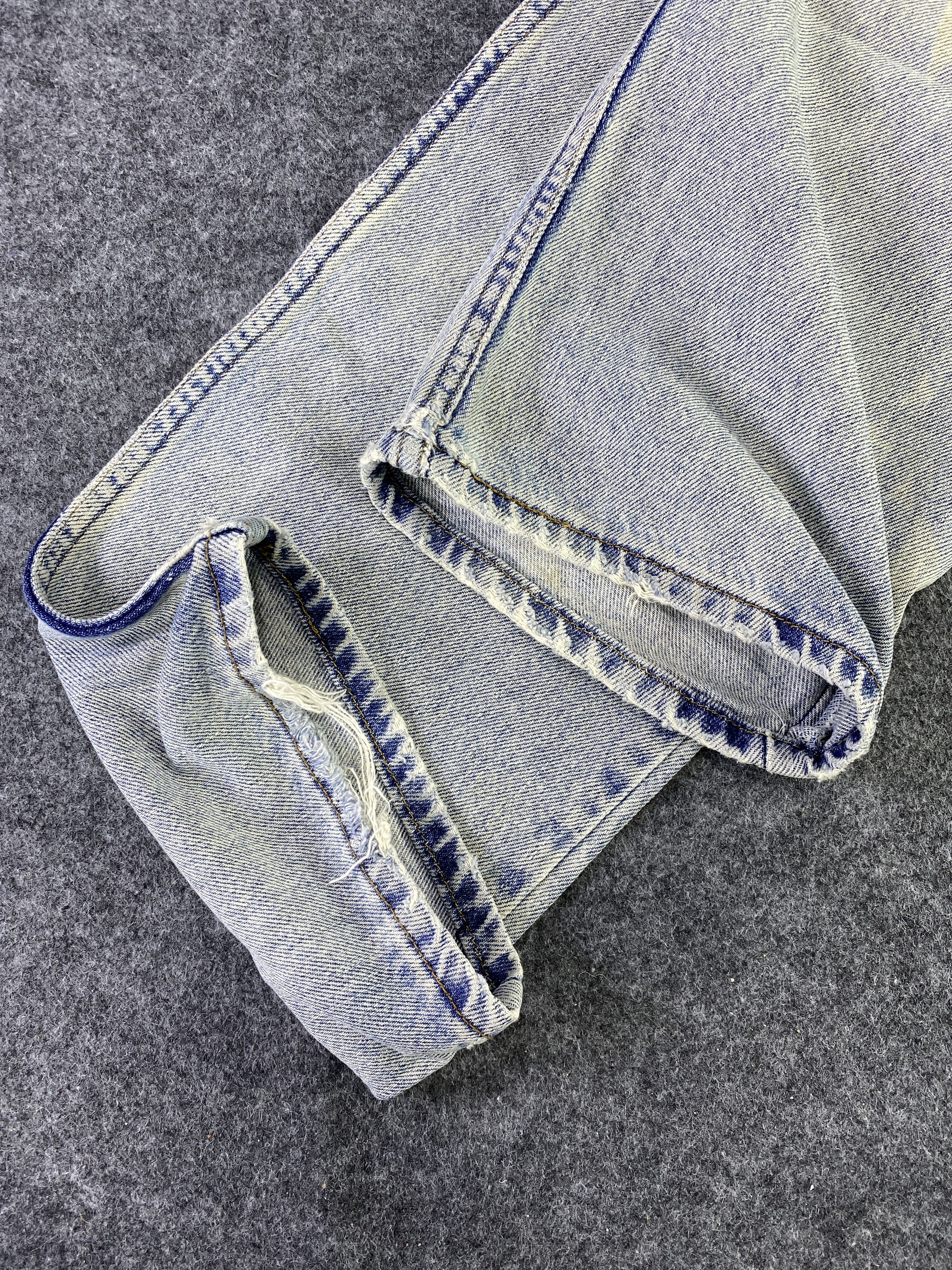 Levi's VINTAGE LEVI'S 505 BLUE WASH JEANS - J894 Size US 34 / EU 50 - 10 Thumbnail