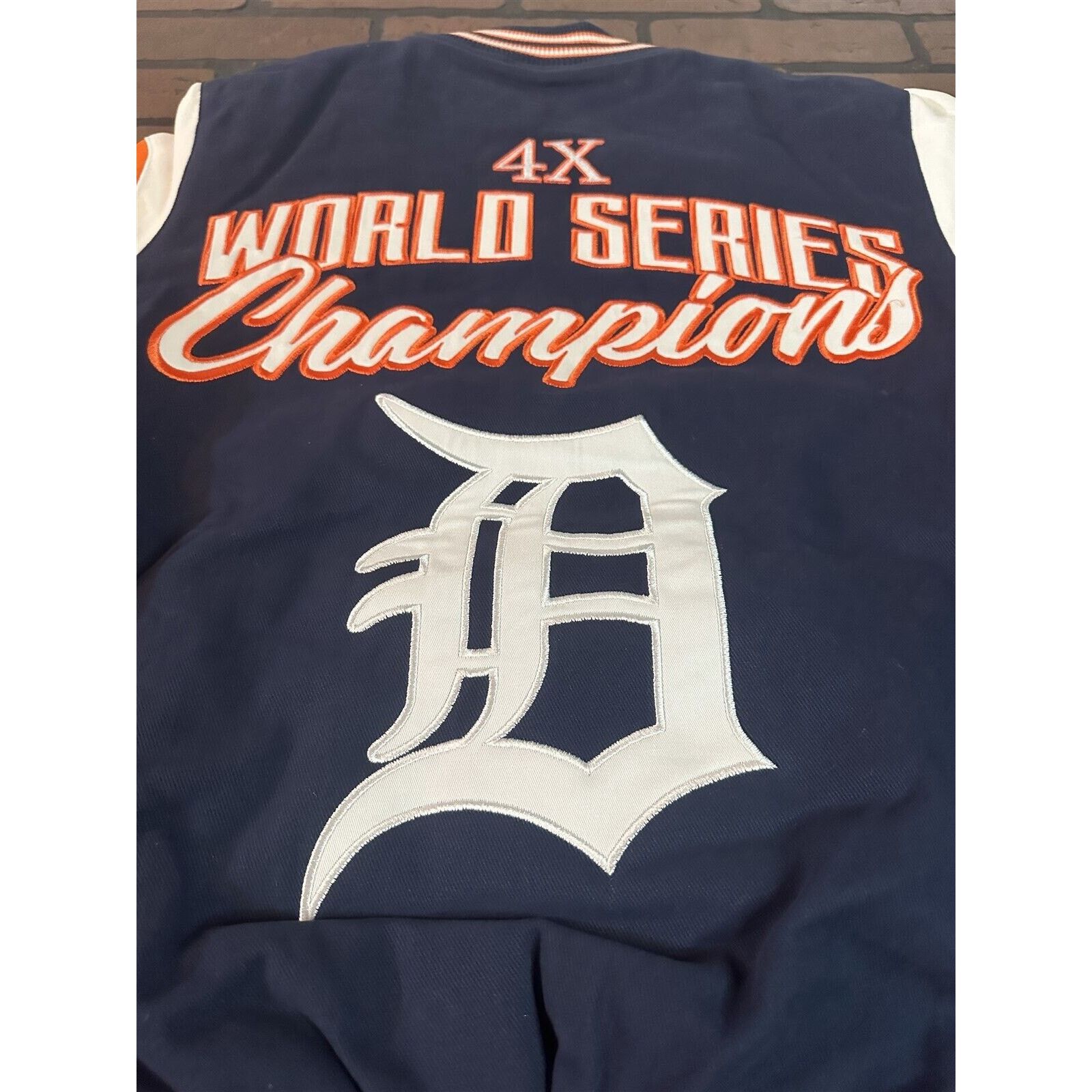 MLB DETROIT TIGERS 4X World Series Jacket- Never Worn- S-2XL Size US L / EU 52-54 / 3 - 4 Thumbnail