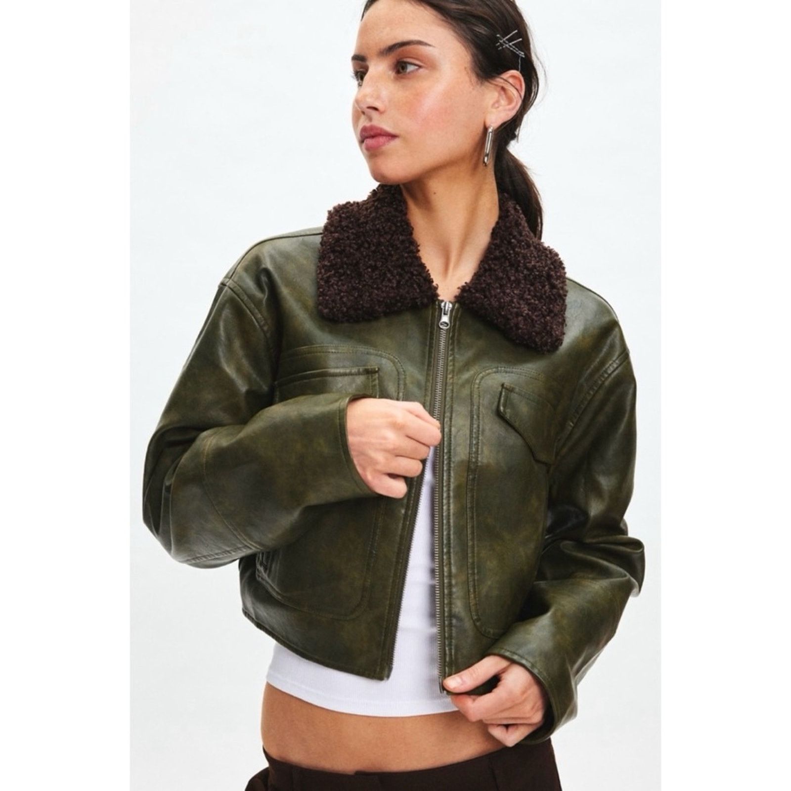 Bdg Urban Outfitters BDG Janine Faux Leather Cropped Jacket S Size S / US 4 / IT 40 - 14 Thumbnail